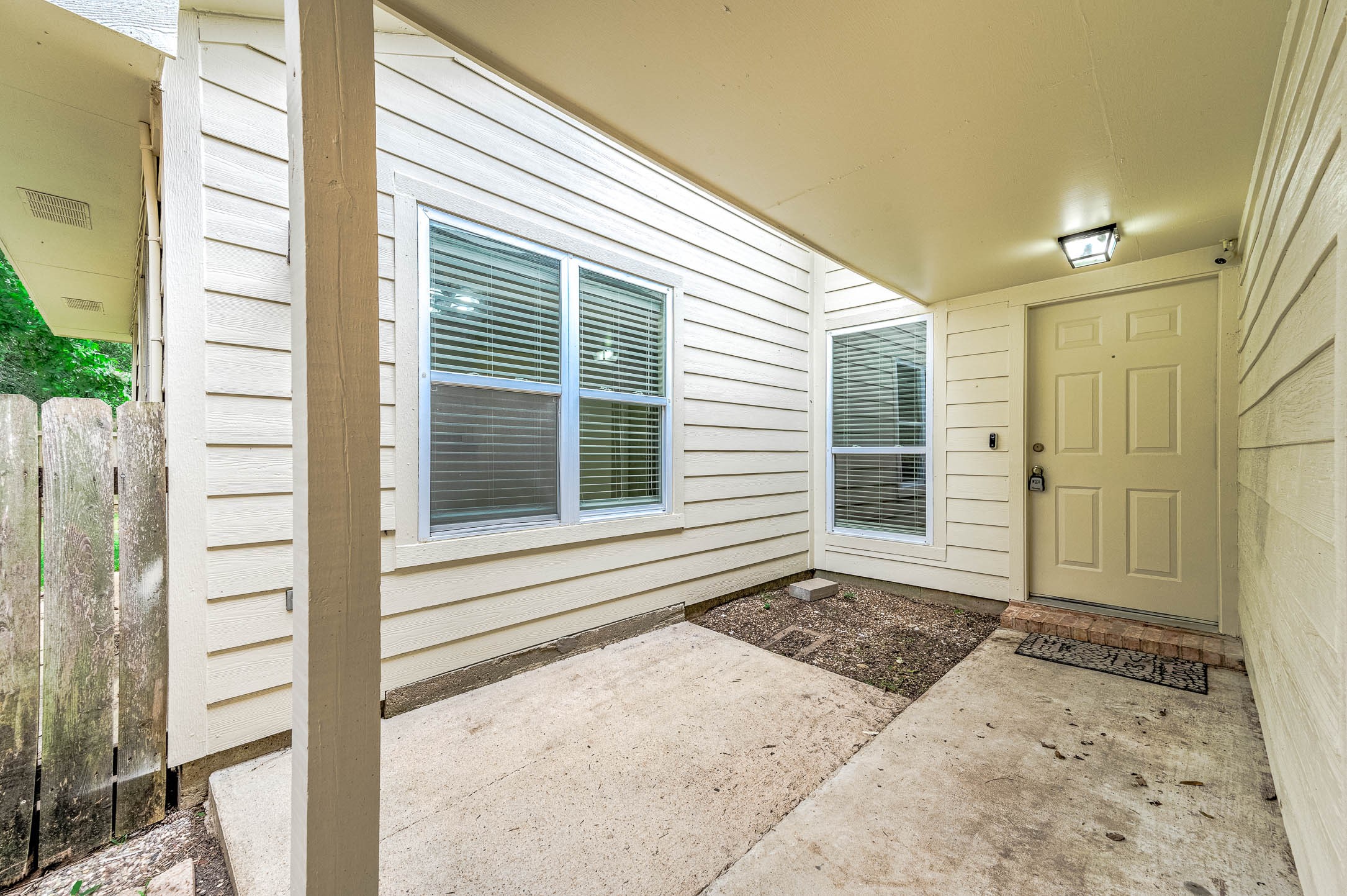 103 Avocado Street Property Photo 5