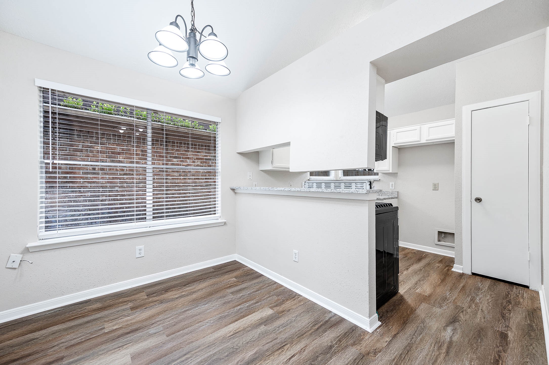 103 Avocado Street Property Photo 8