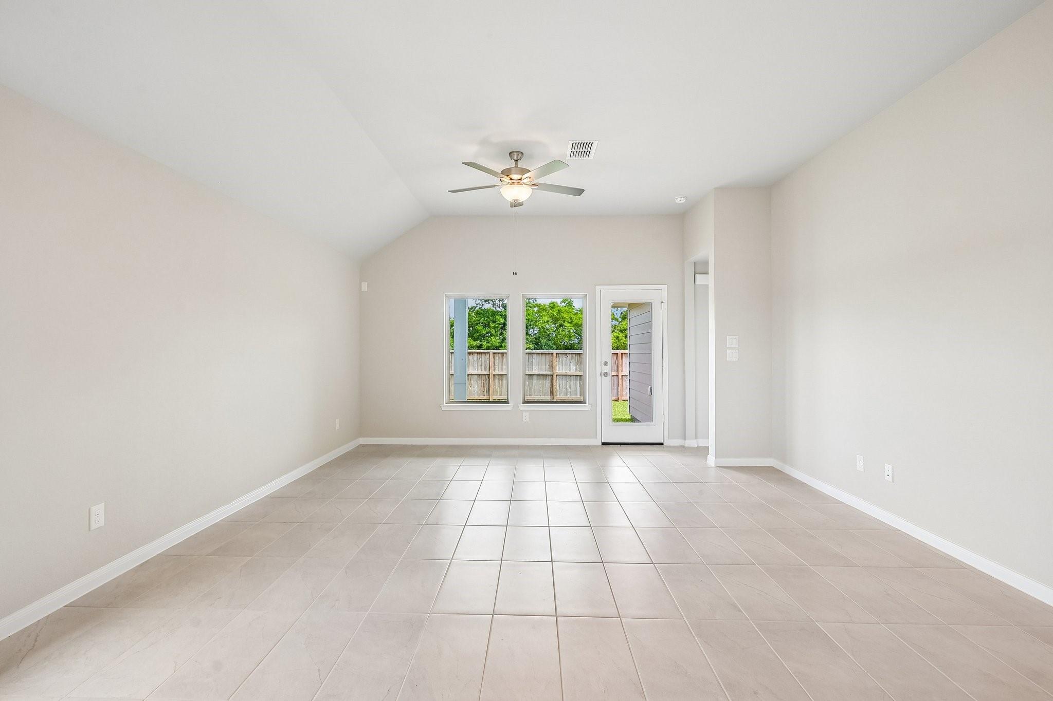 739 Hidden Meadow Street, Bonney Tx 77583 Property Photo 16