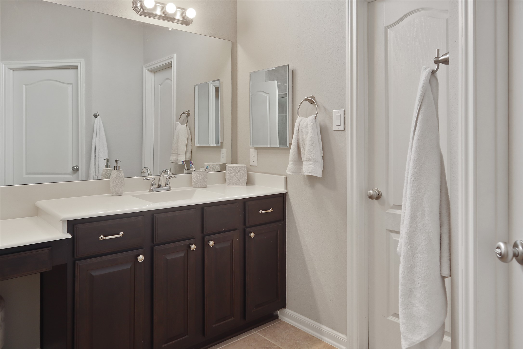 1510 Summer City Drive Property Photo 14