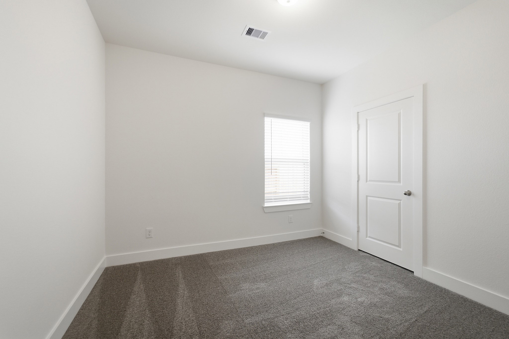 12839 Sunny Fields Lane Property Photo 8