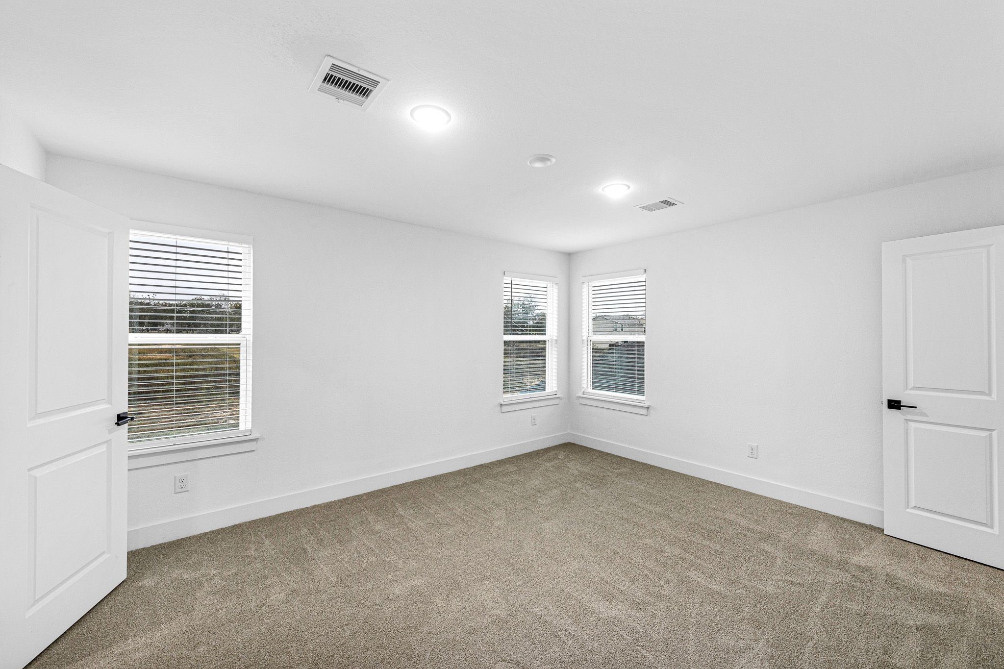 1025 20th Street Property Photo 13