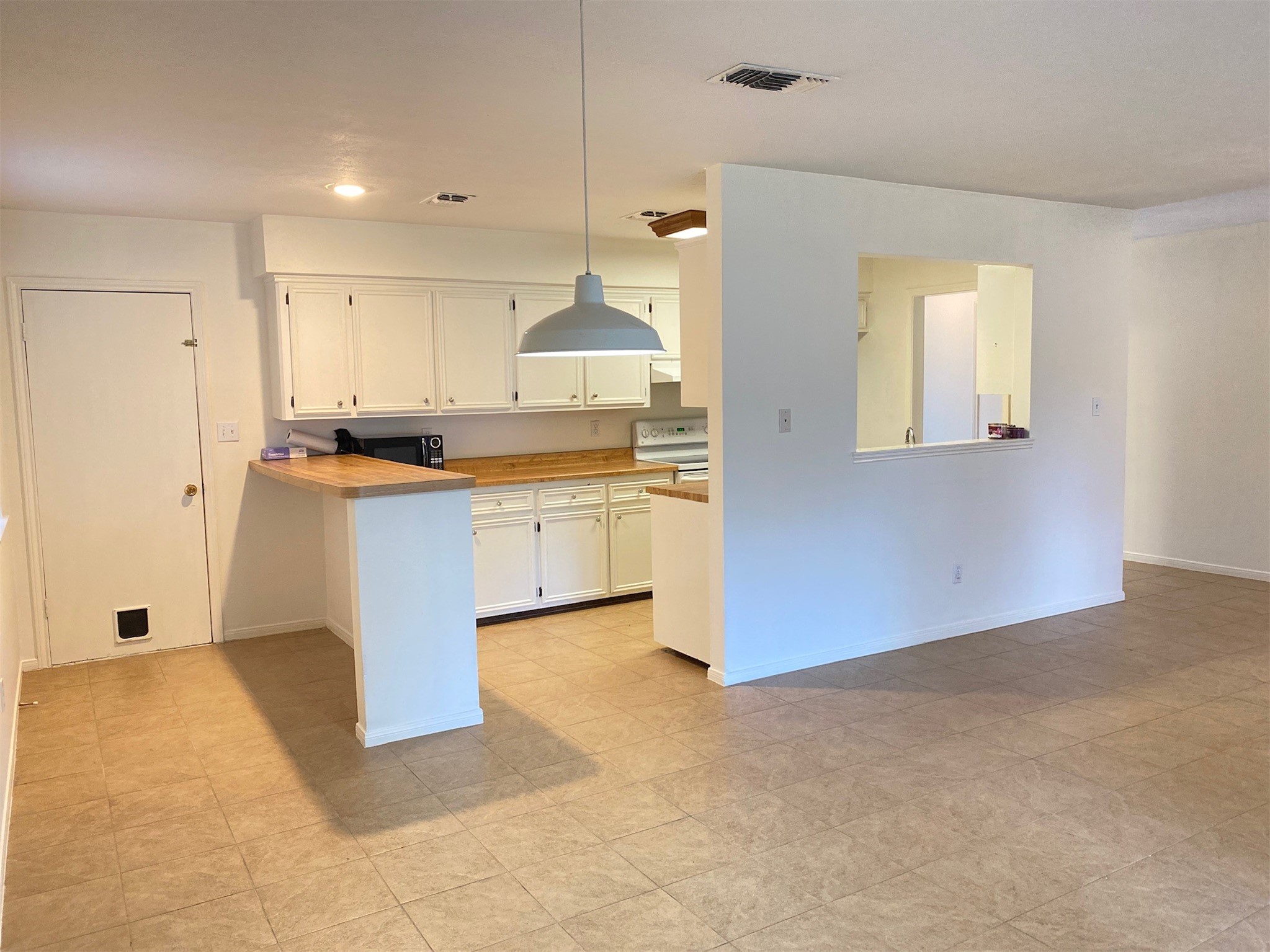 2733 Davis Avenue Property Photo 13