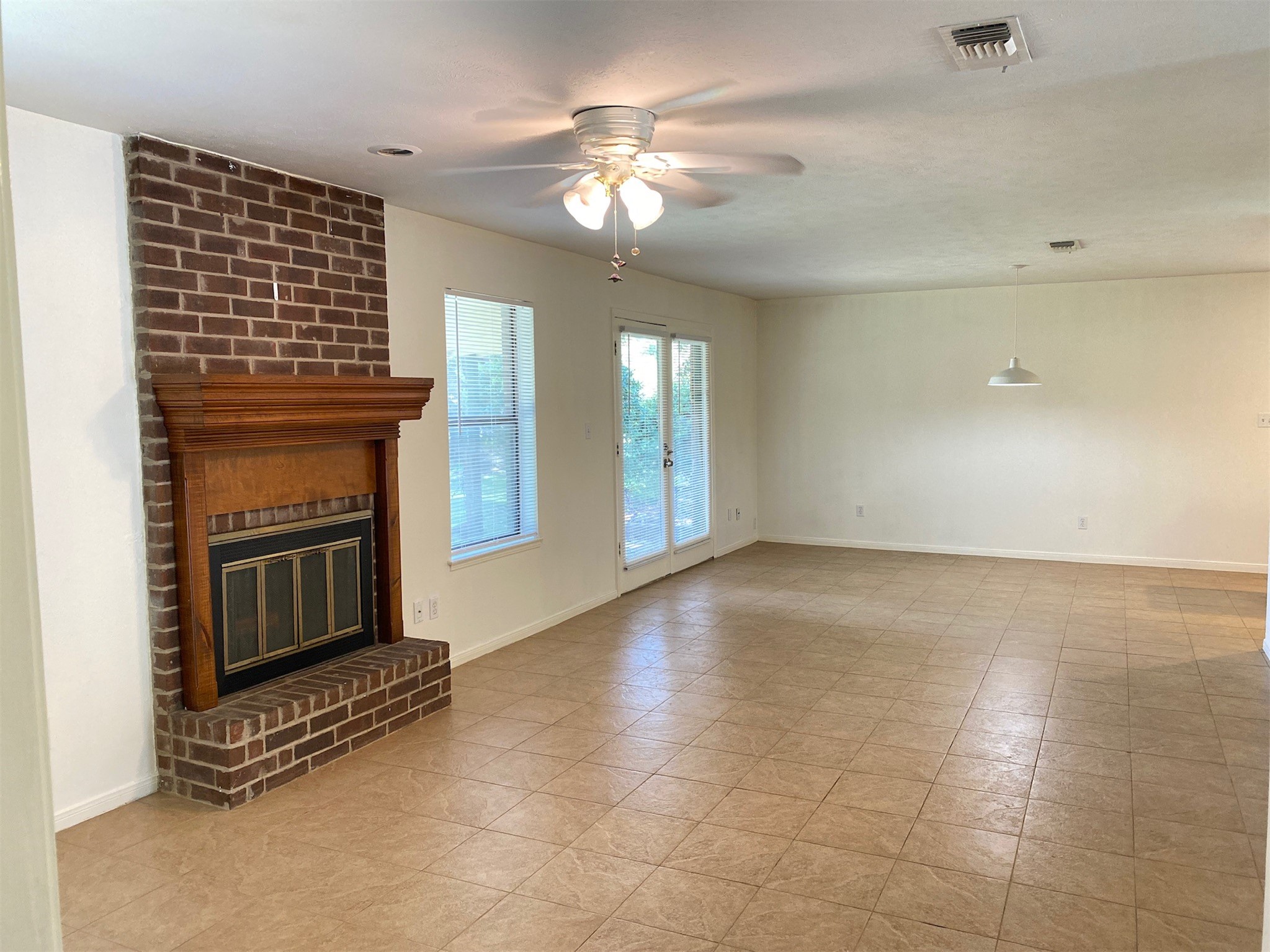 2733 Davis Avenue Property Photo 16