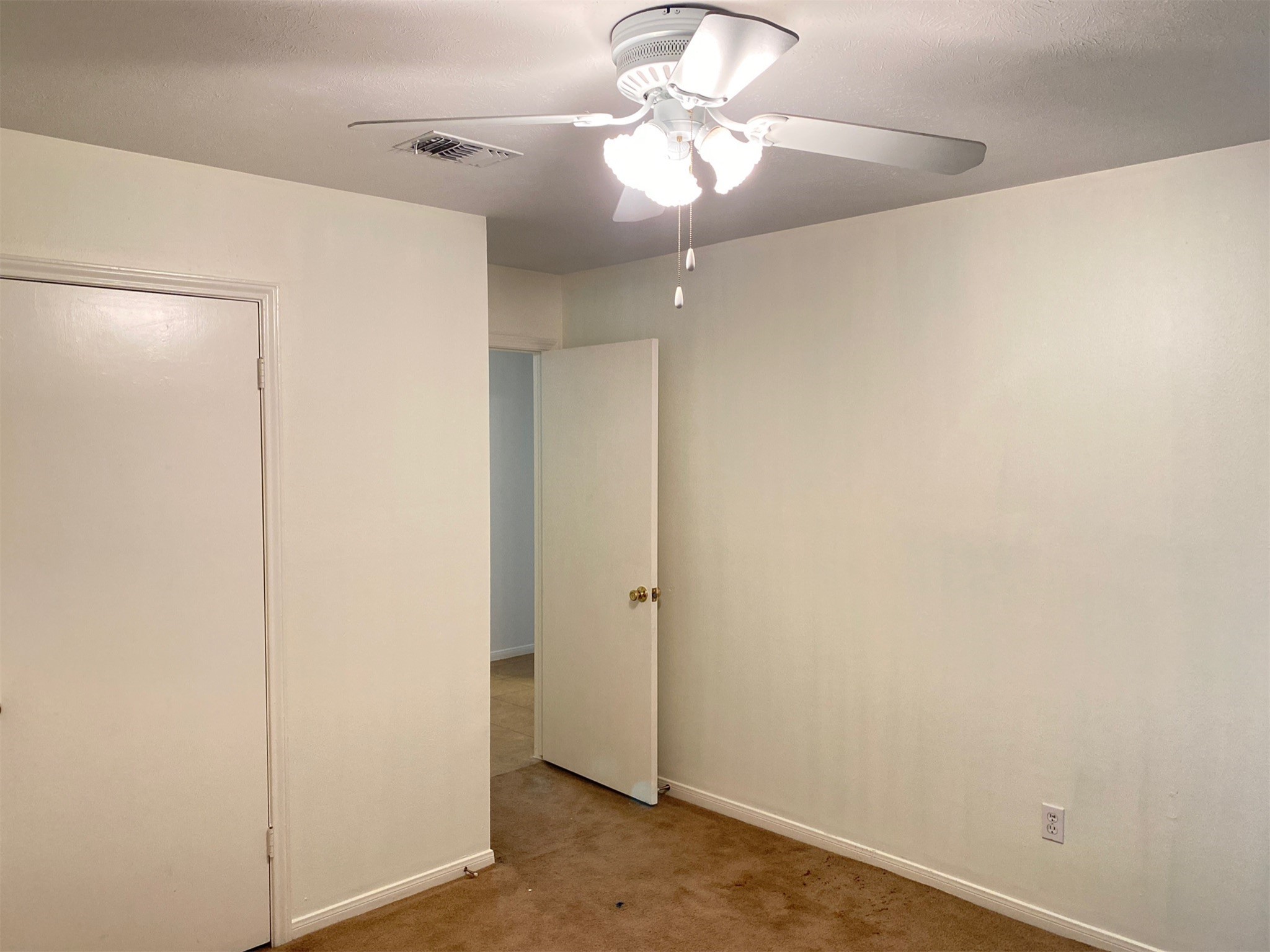2733 Davis Avenue Property Photo 24