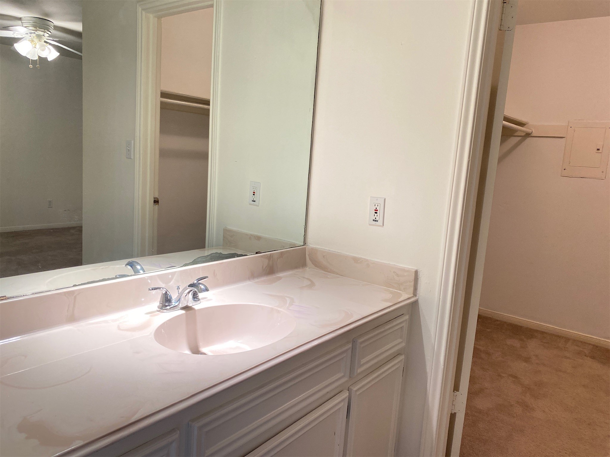 2733 Davis Avenue Property Photo 34