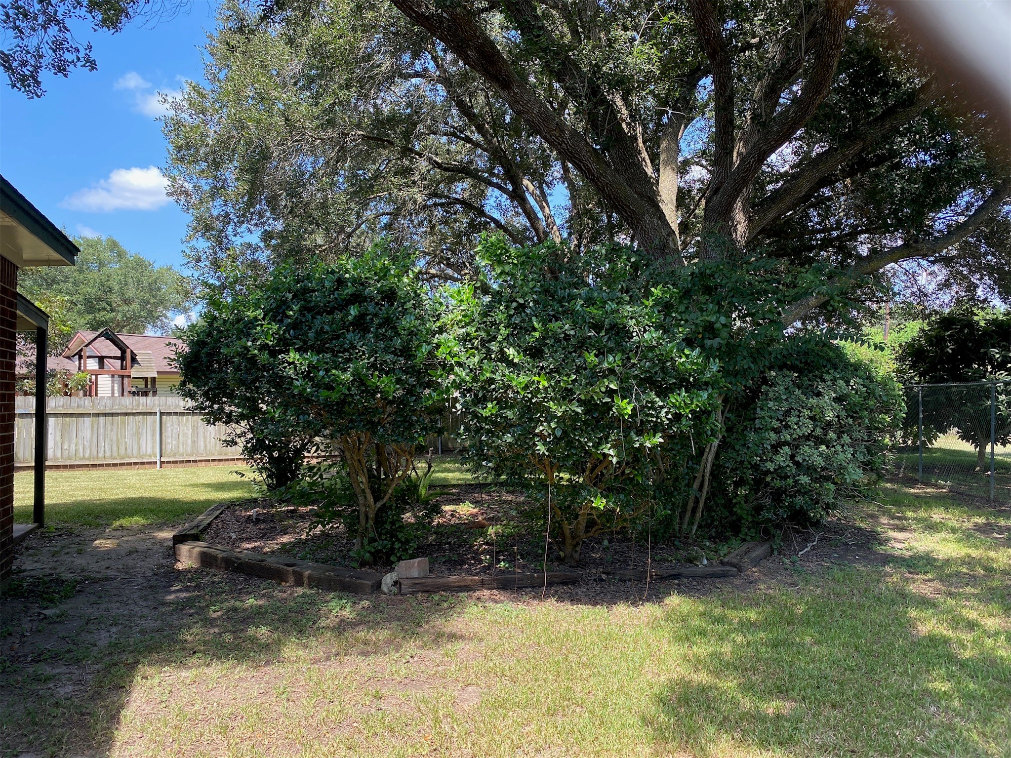 2733 Davis Avenue Property Photo 44