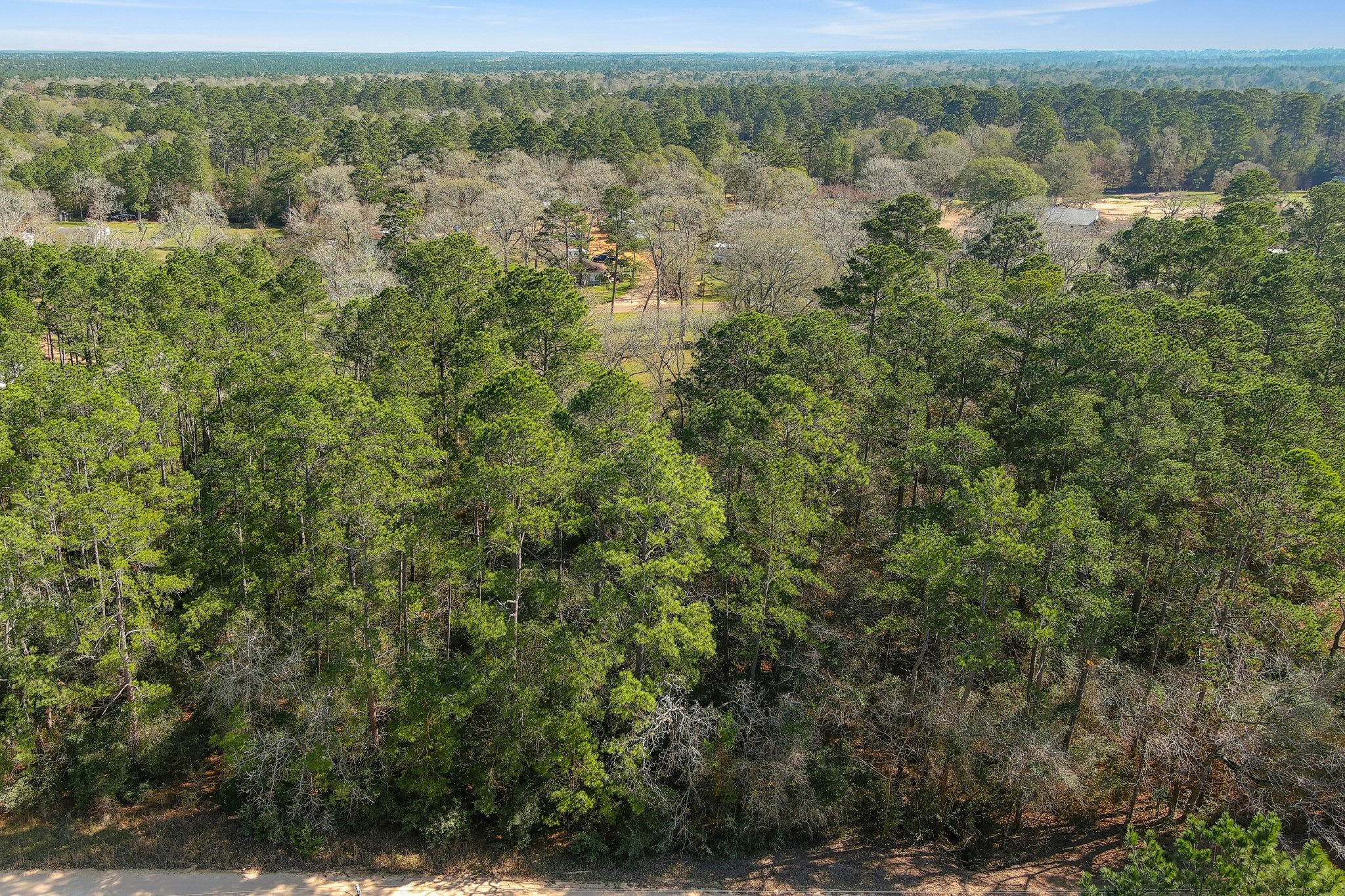 13167 Mill Creek Drive N Property Photo 3