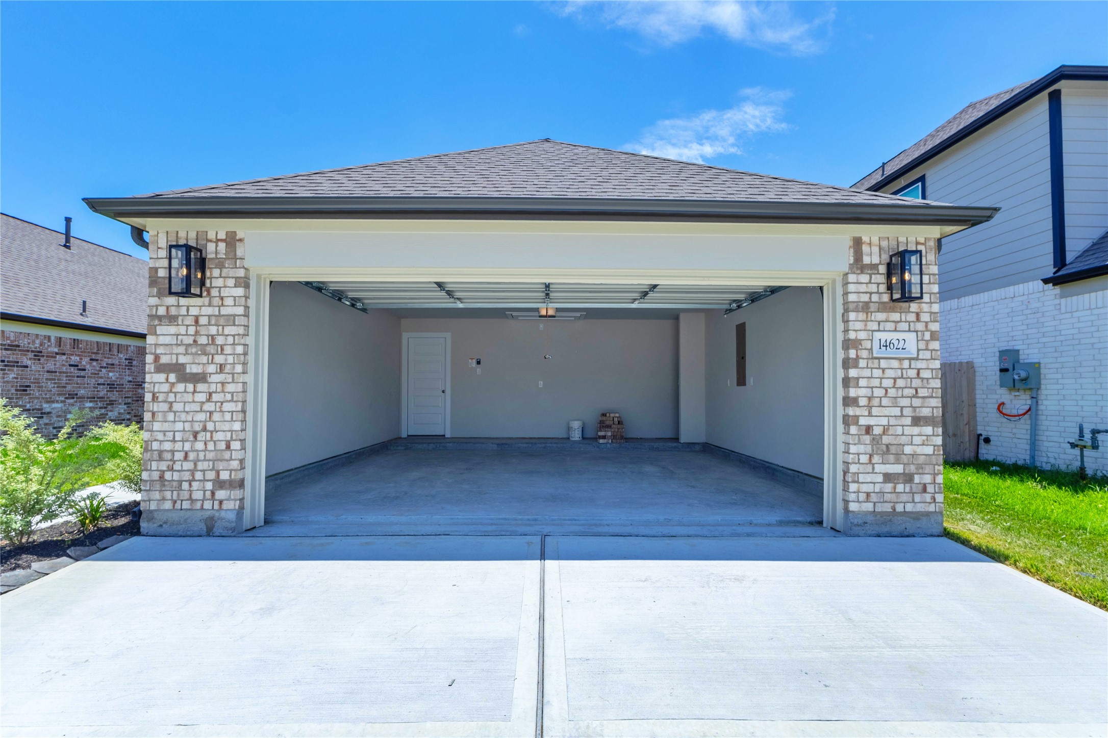 14622 Diamond Dove Lane Property Photo 3