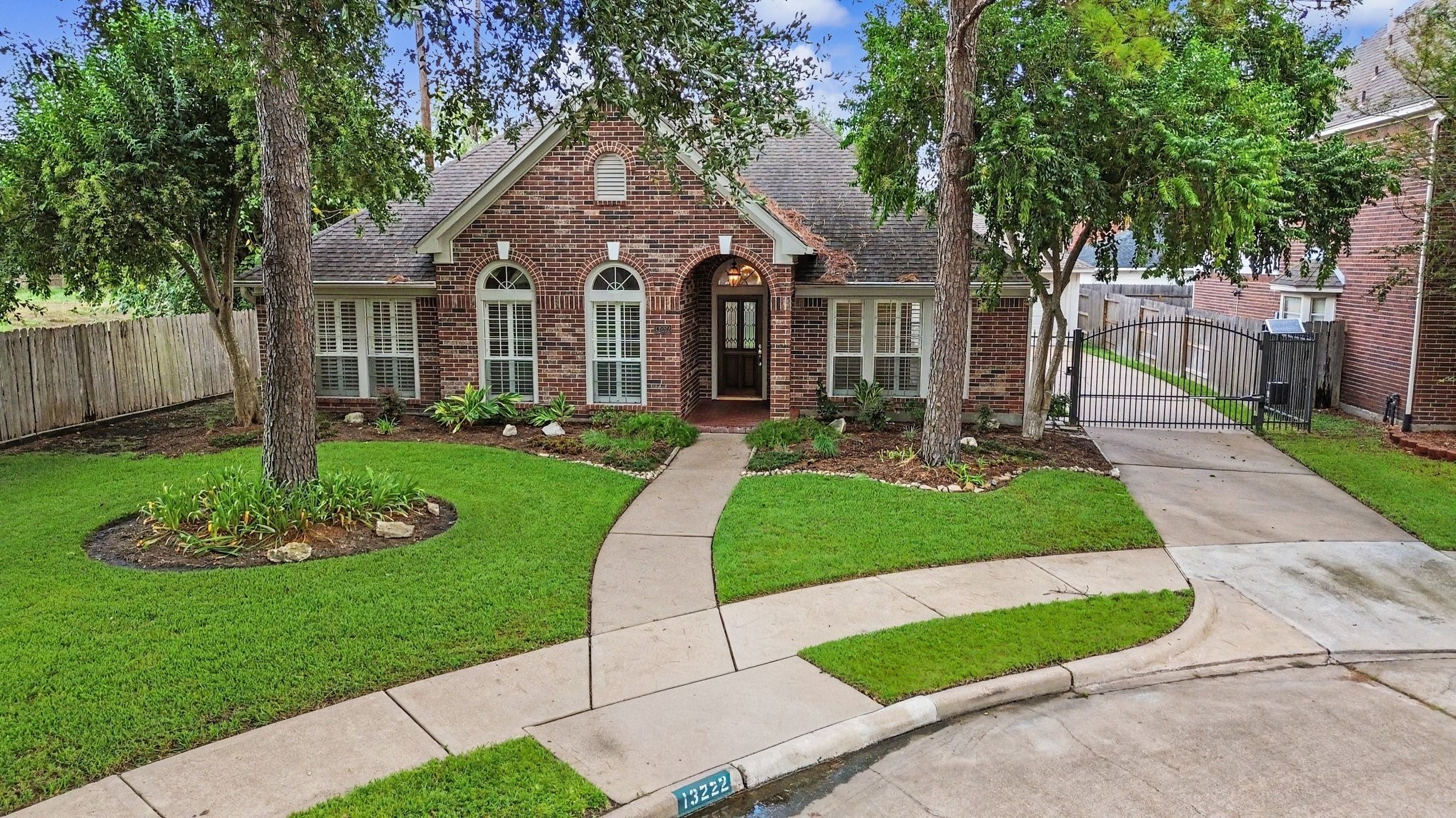13222 Sycamore Heights Street Property Photo 2