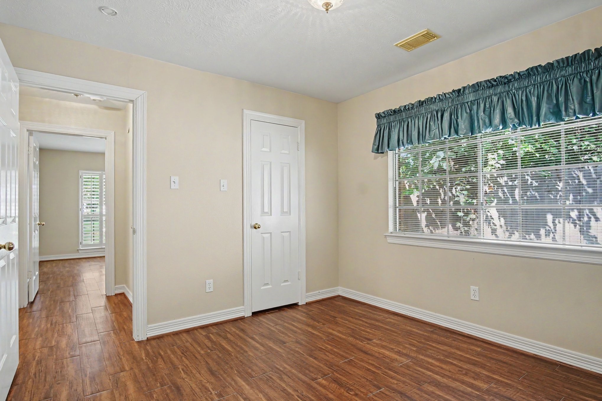 13222 Sycamore Heights Street Property Photo 35