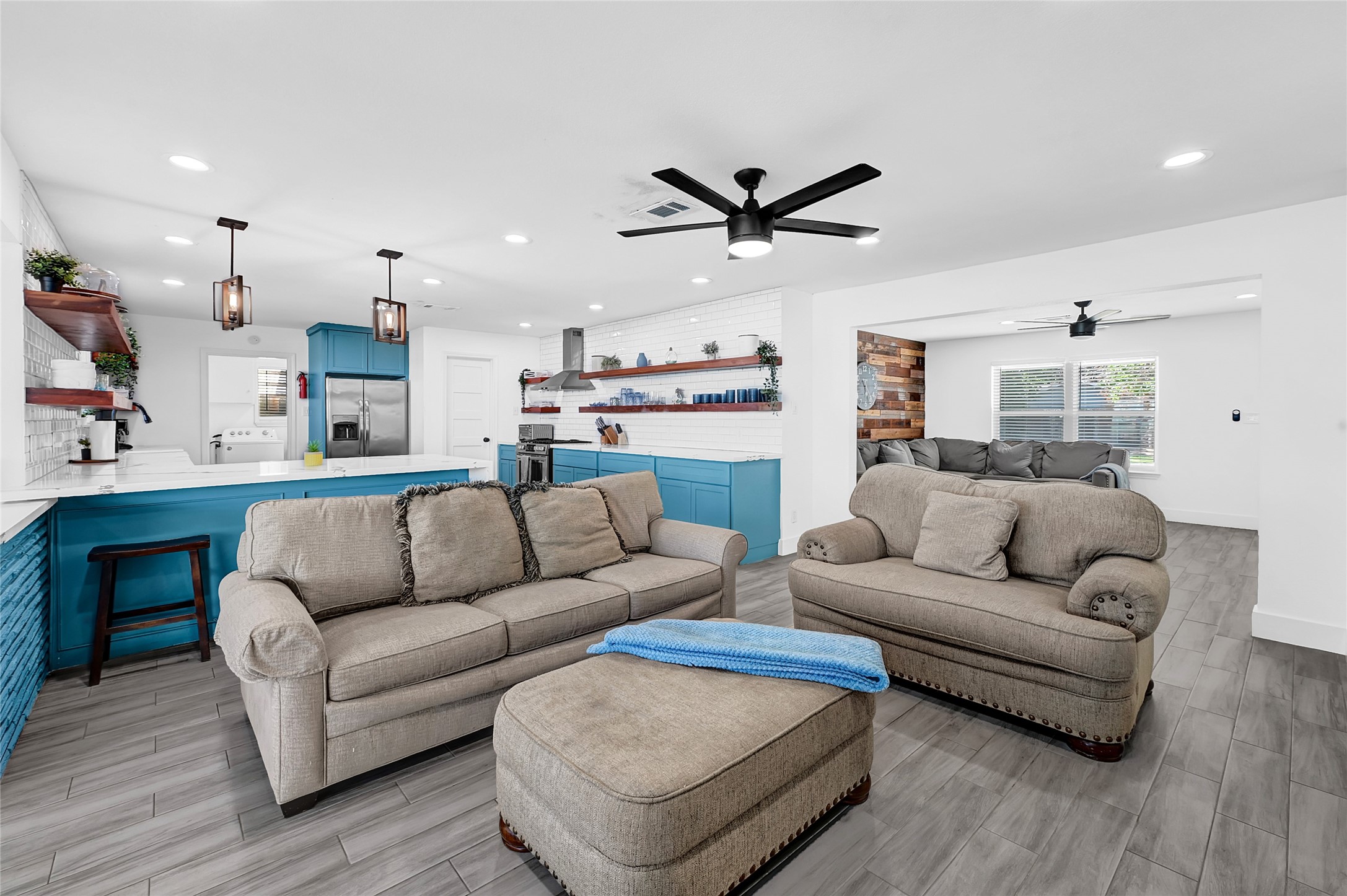 8010 Ocean Drive Property Photo 8