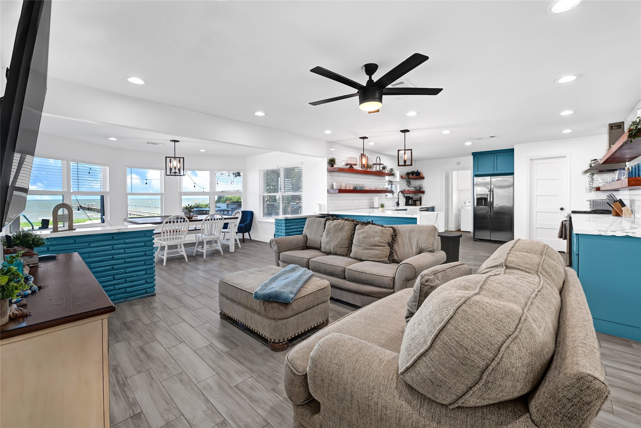 8010 Ocean Drive Property Photo 9