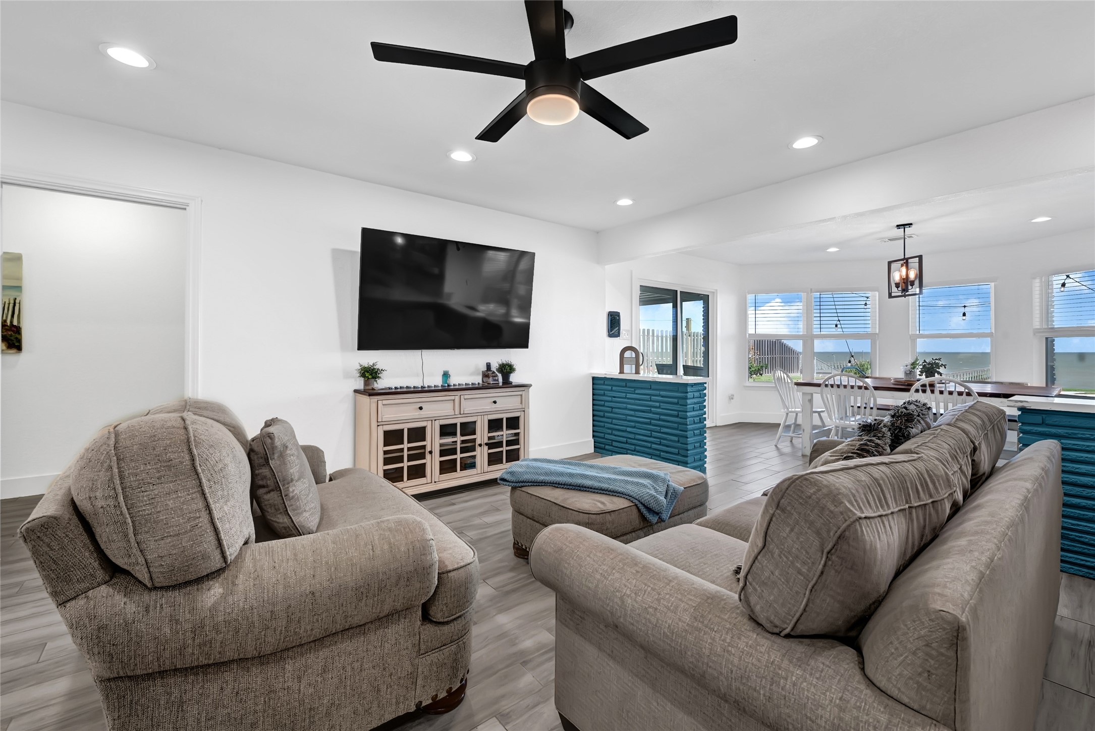 8010 Ocean Drive Property Photo 10