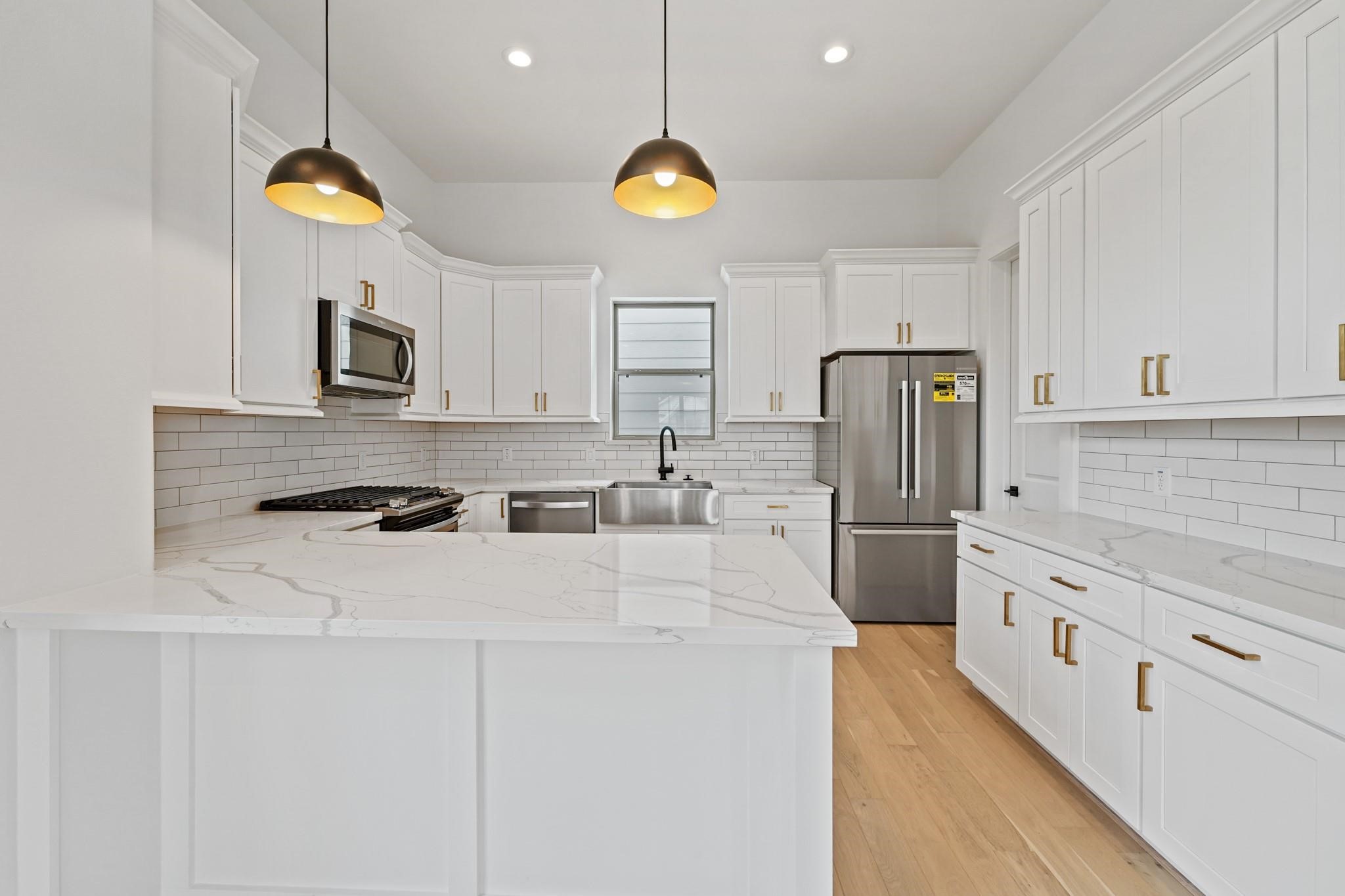 1108 Brooks Street Property Photo 9