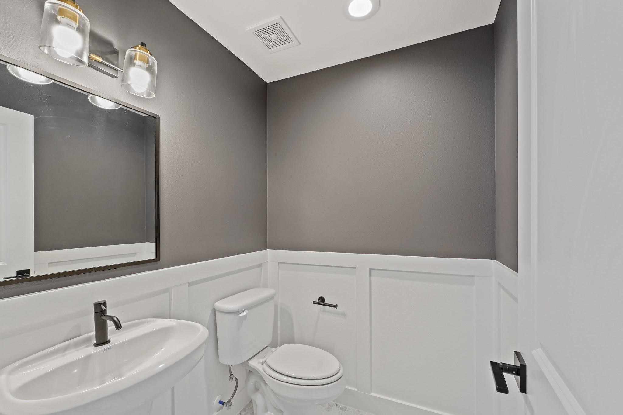 1108 Brooks Street Property Photo 12