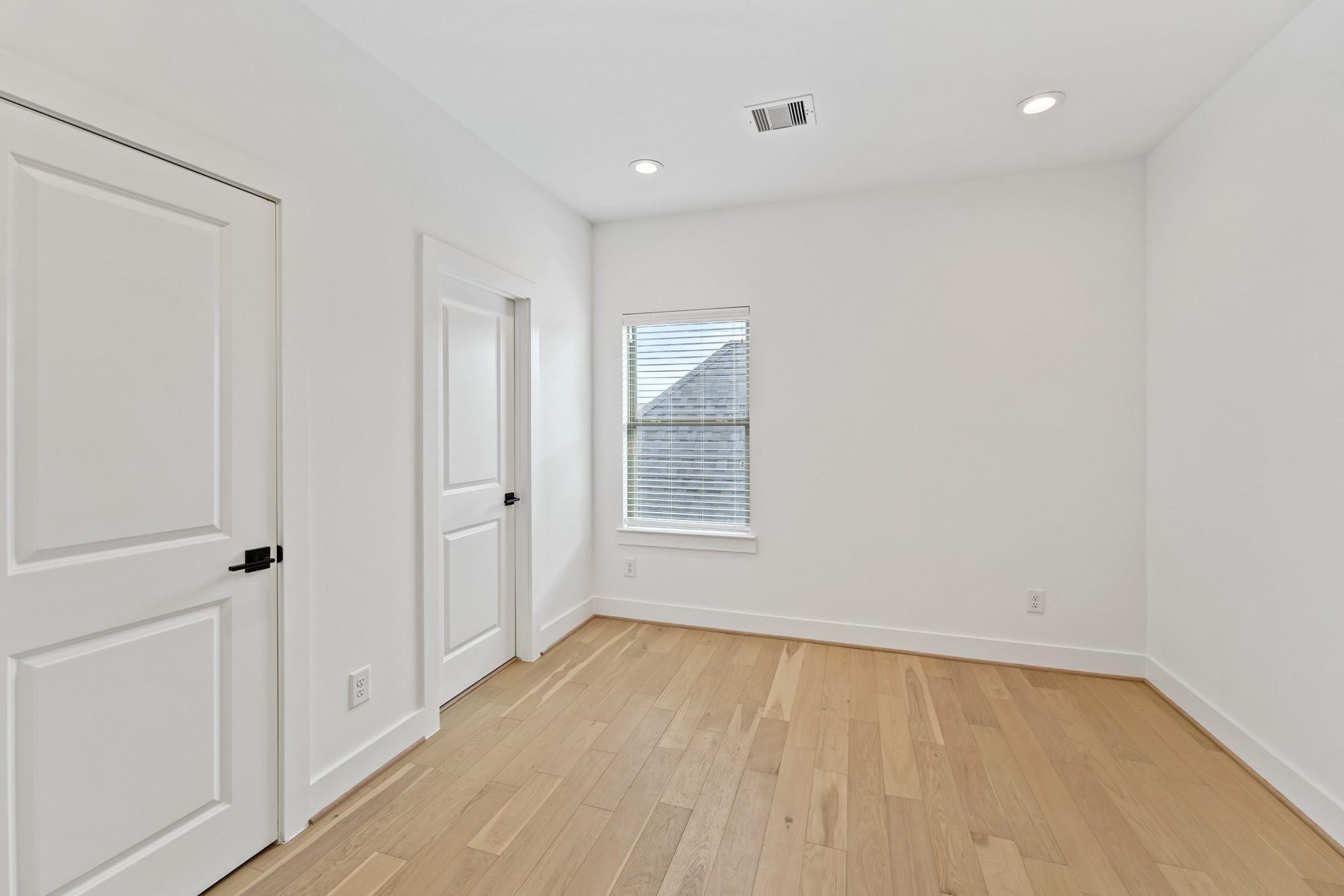 1108 Brooks Street Property Photo 17