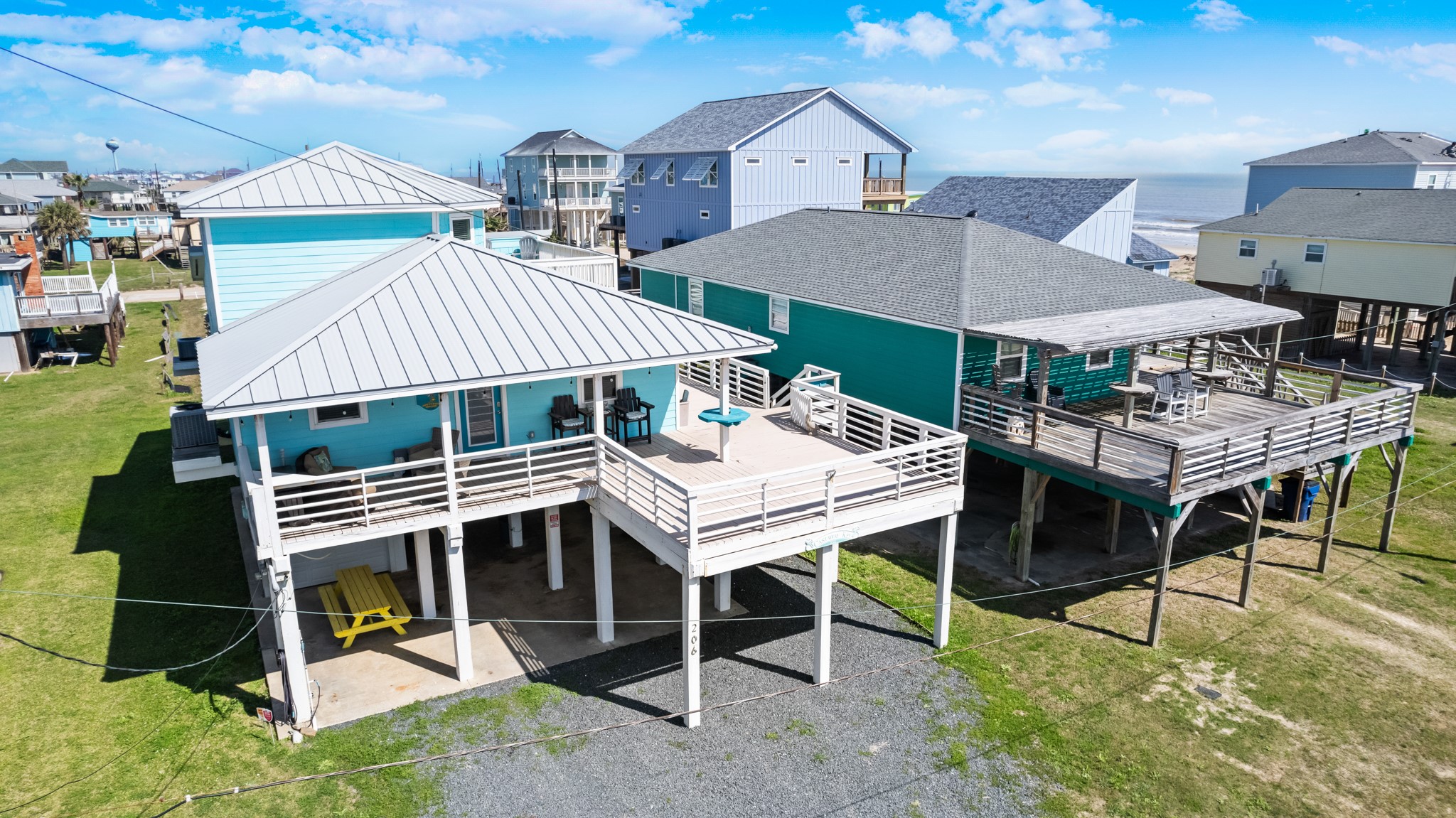 206 Sand Dune Court Property Photo 2