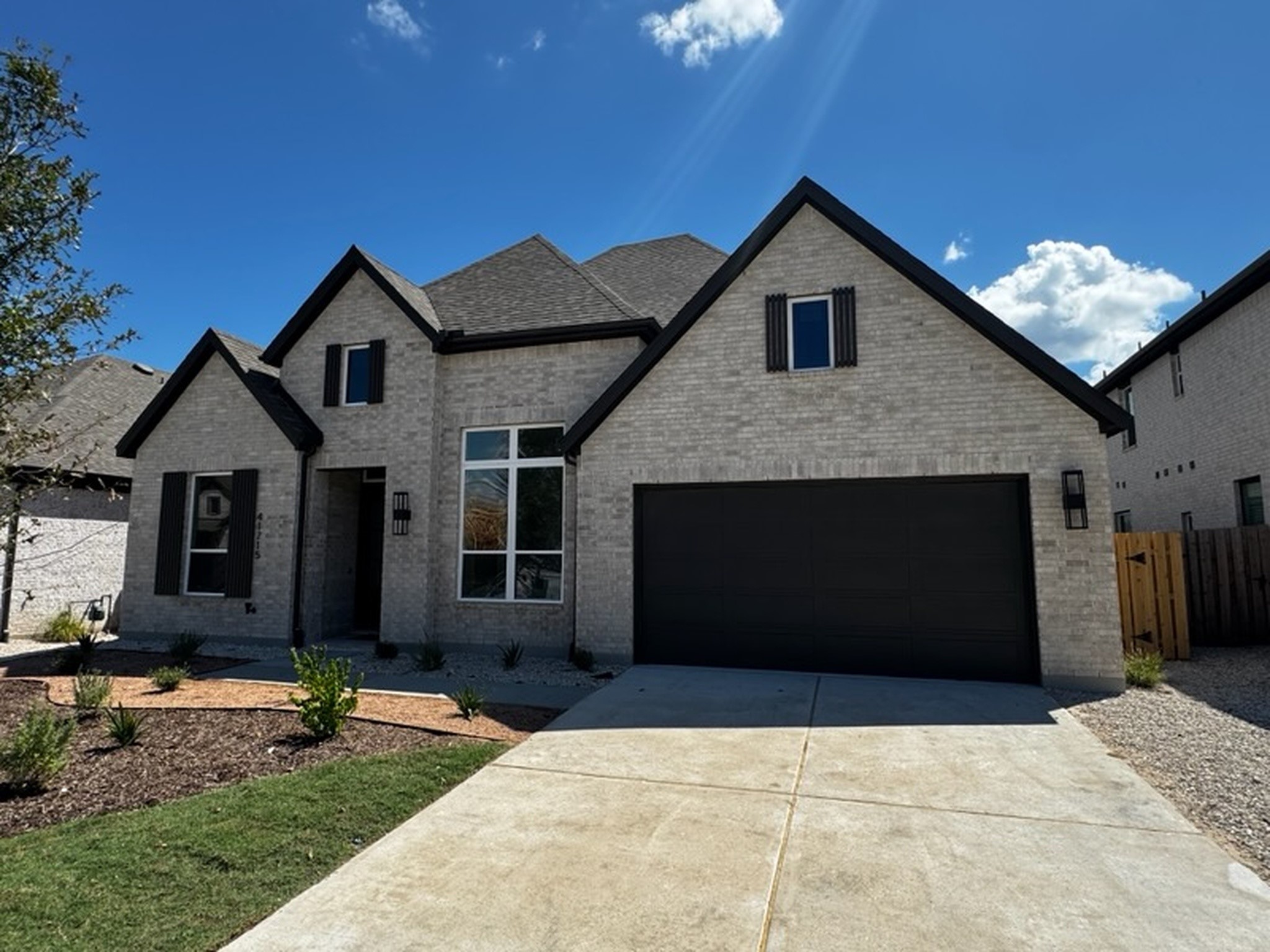 41715 Big Red Drive Property Photo 1