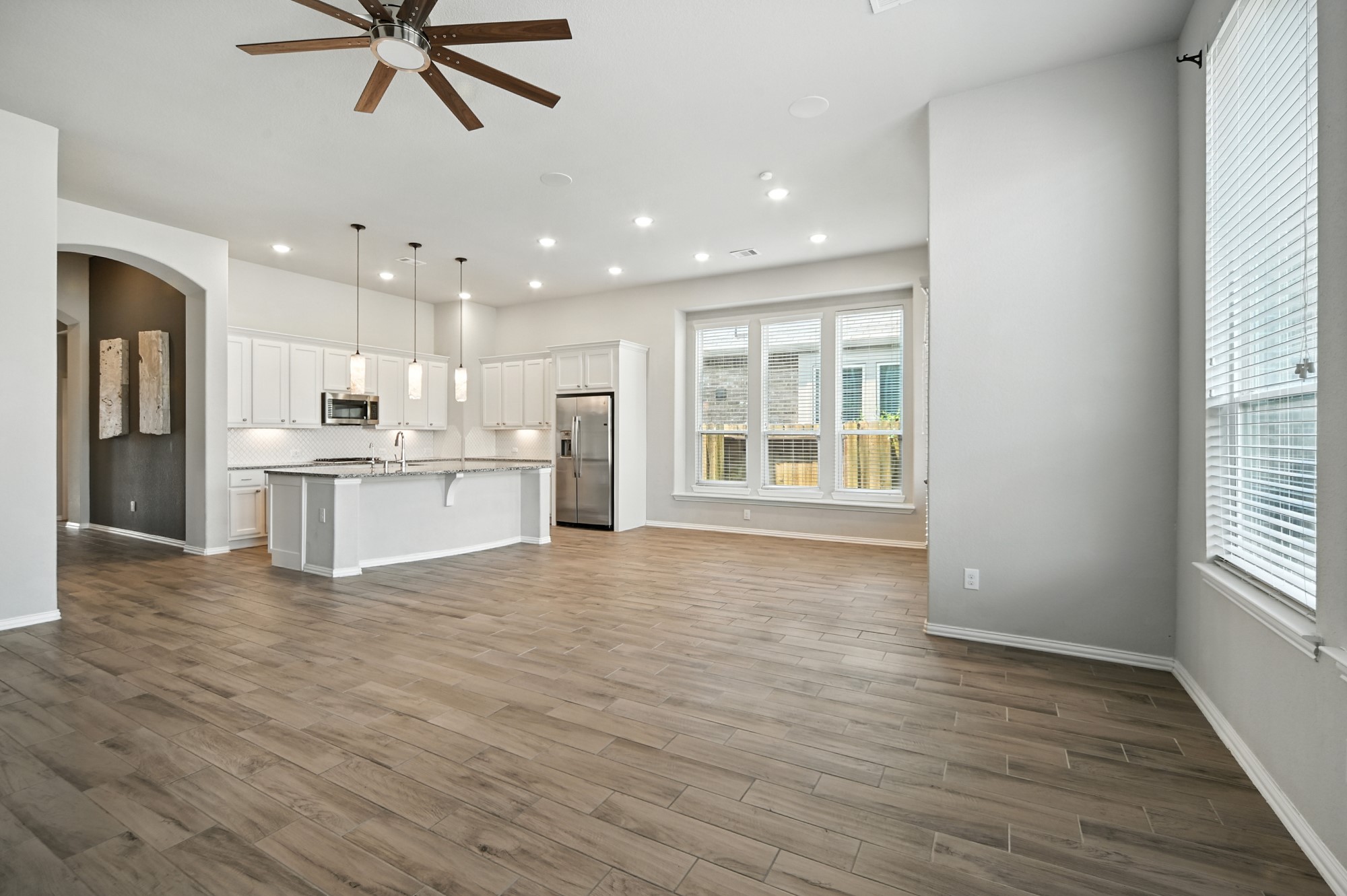 29516 Samara Drive Property Photo 9