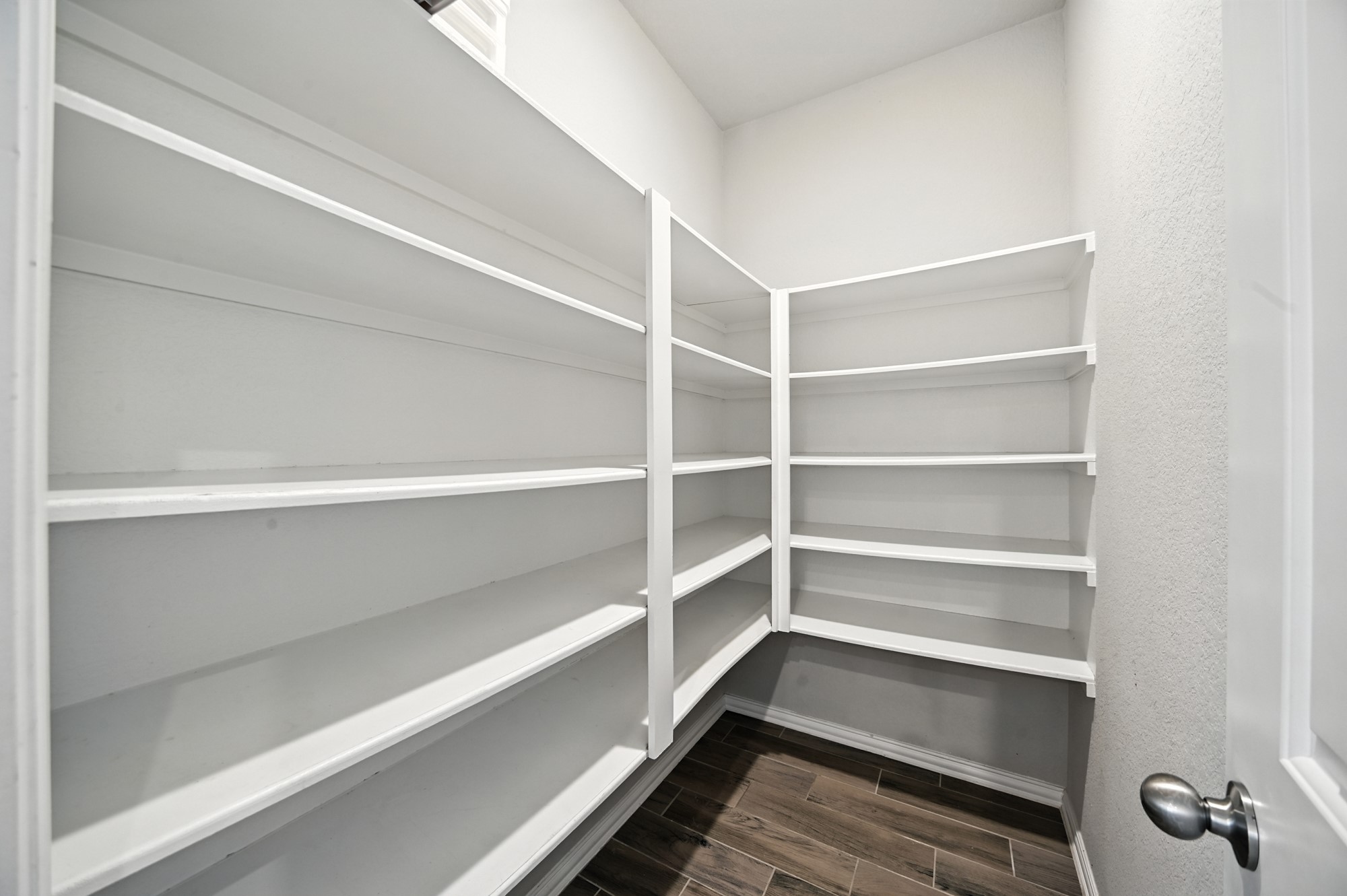 29516 Samara Drive Property Photo 11