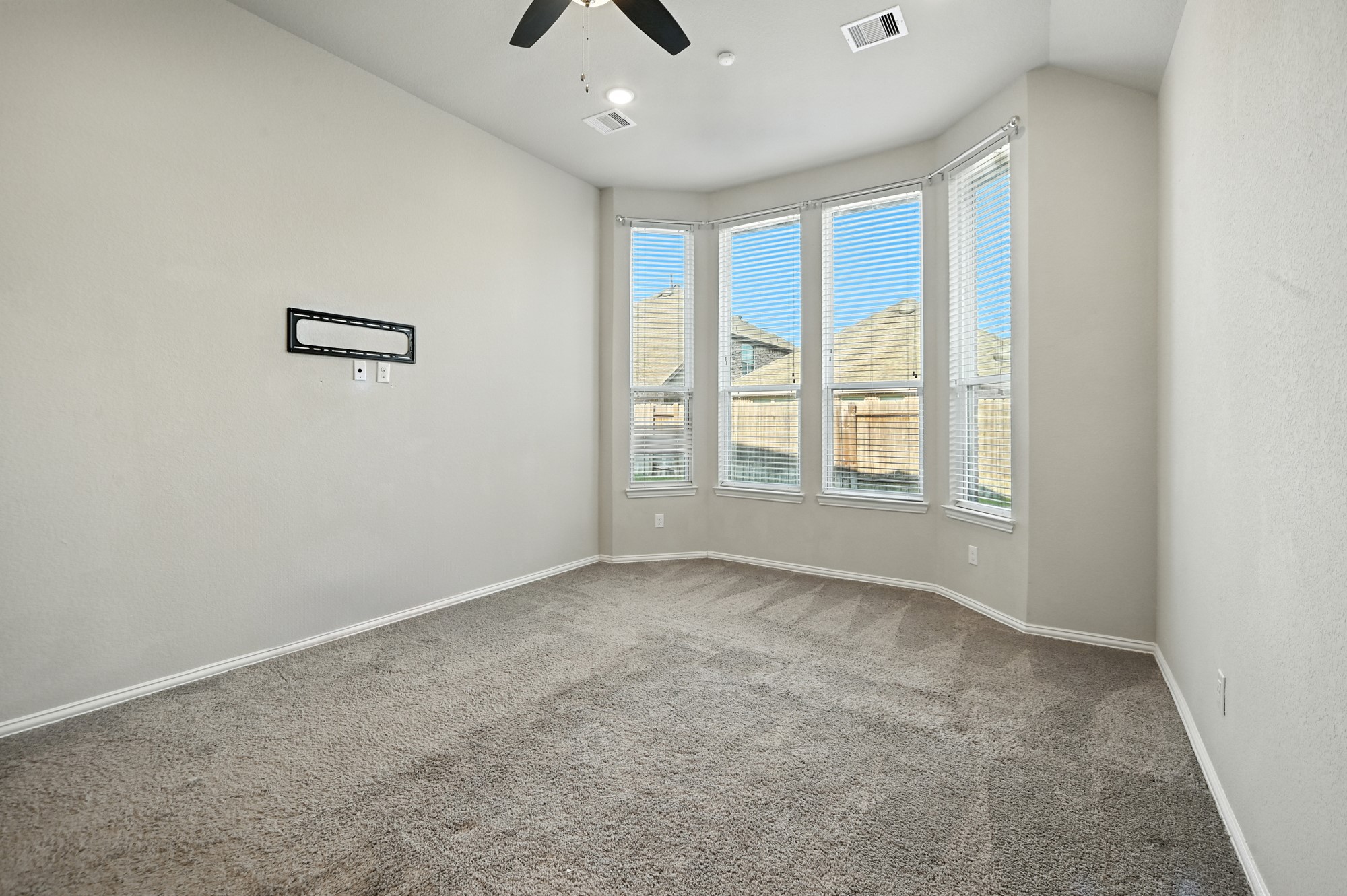 29516 Samara Drive Property Photo 14