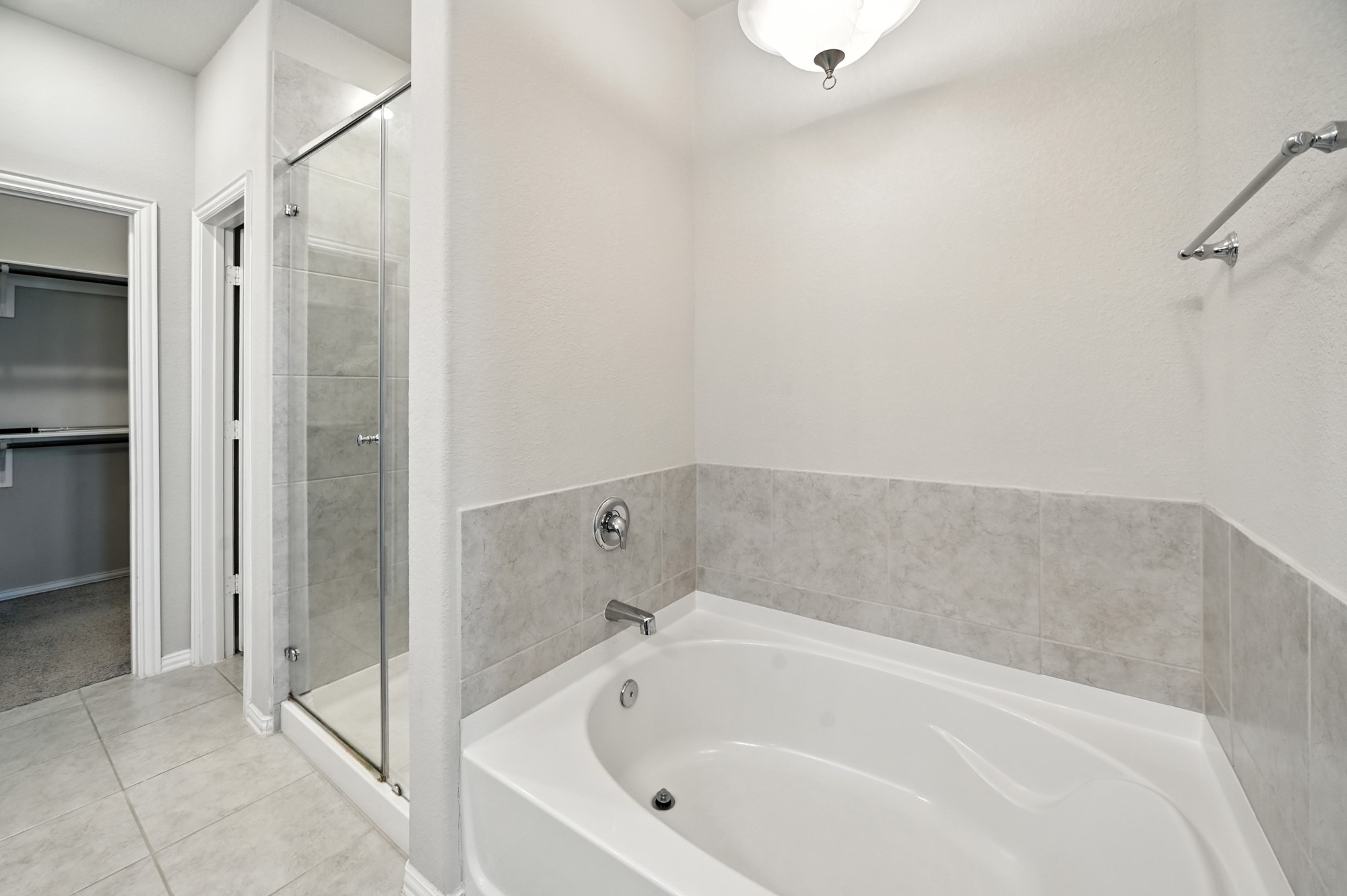 29516 Samara Drive Property Photo 17