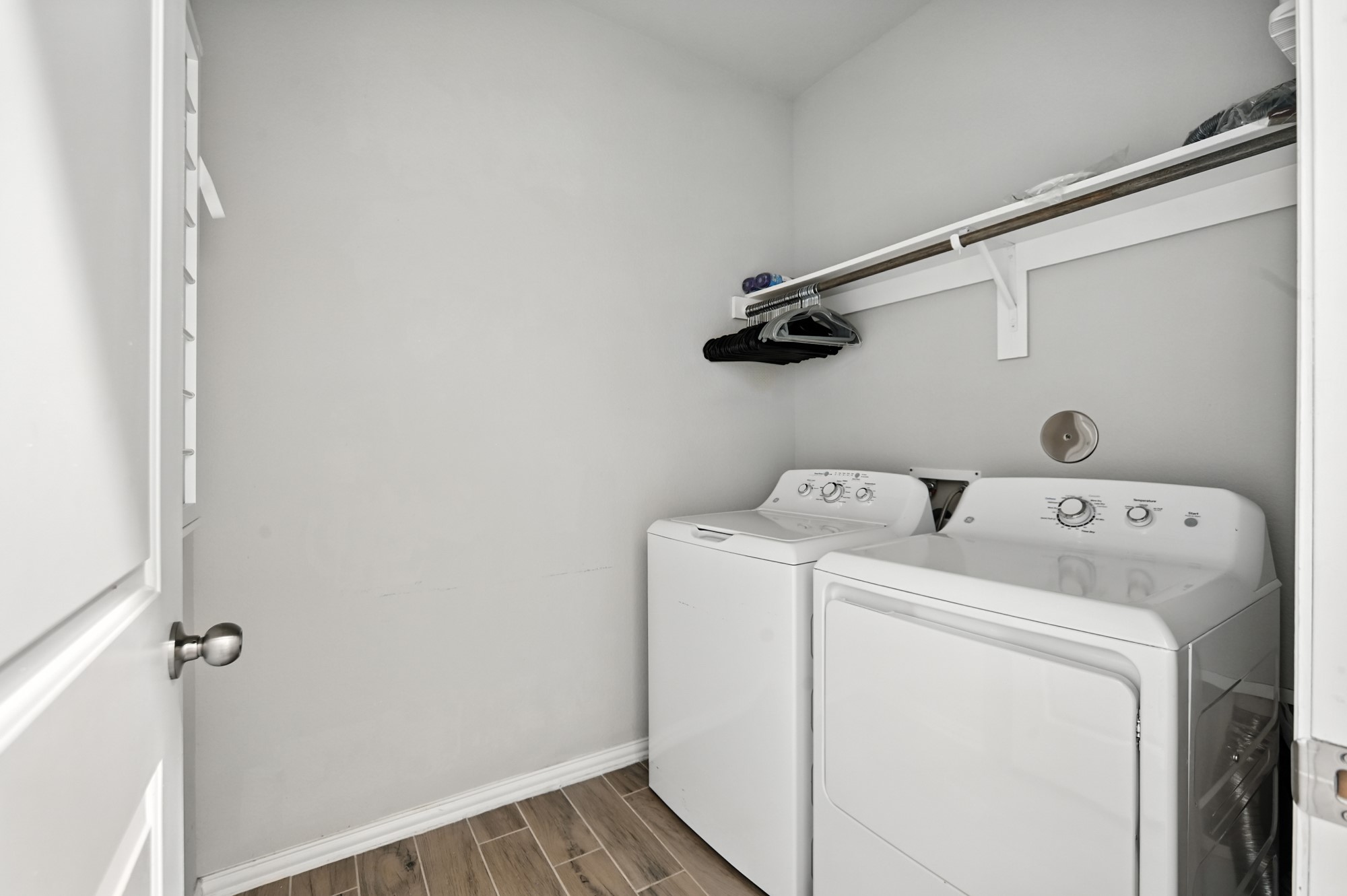 29516 Samara Drive Property Photo 21