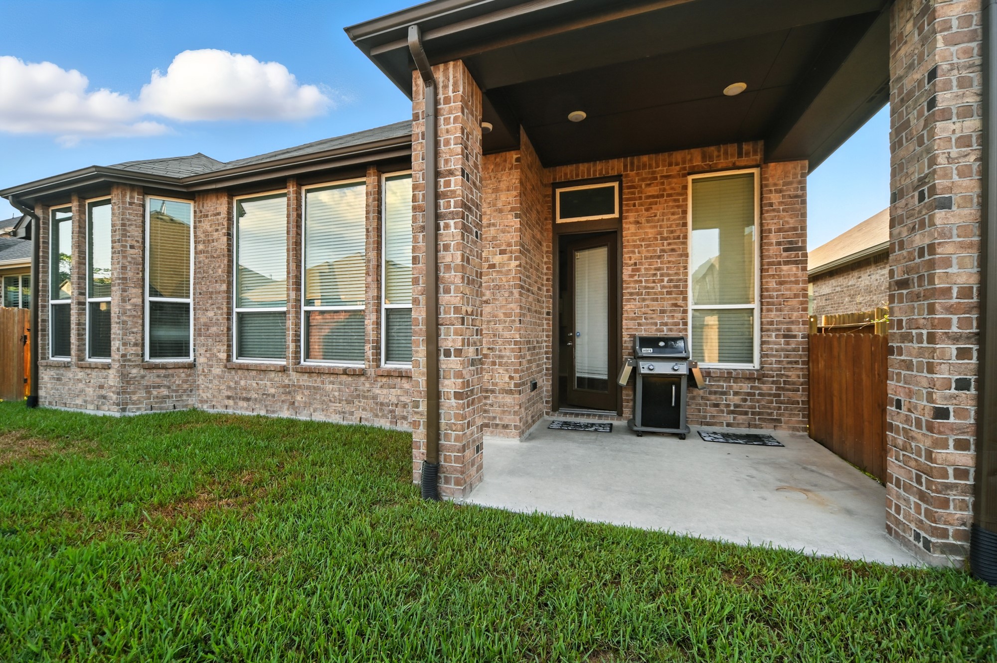 29516 Samara Drive Property Photo 29