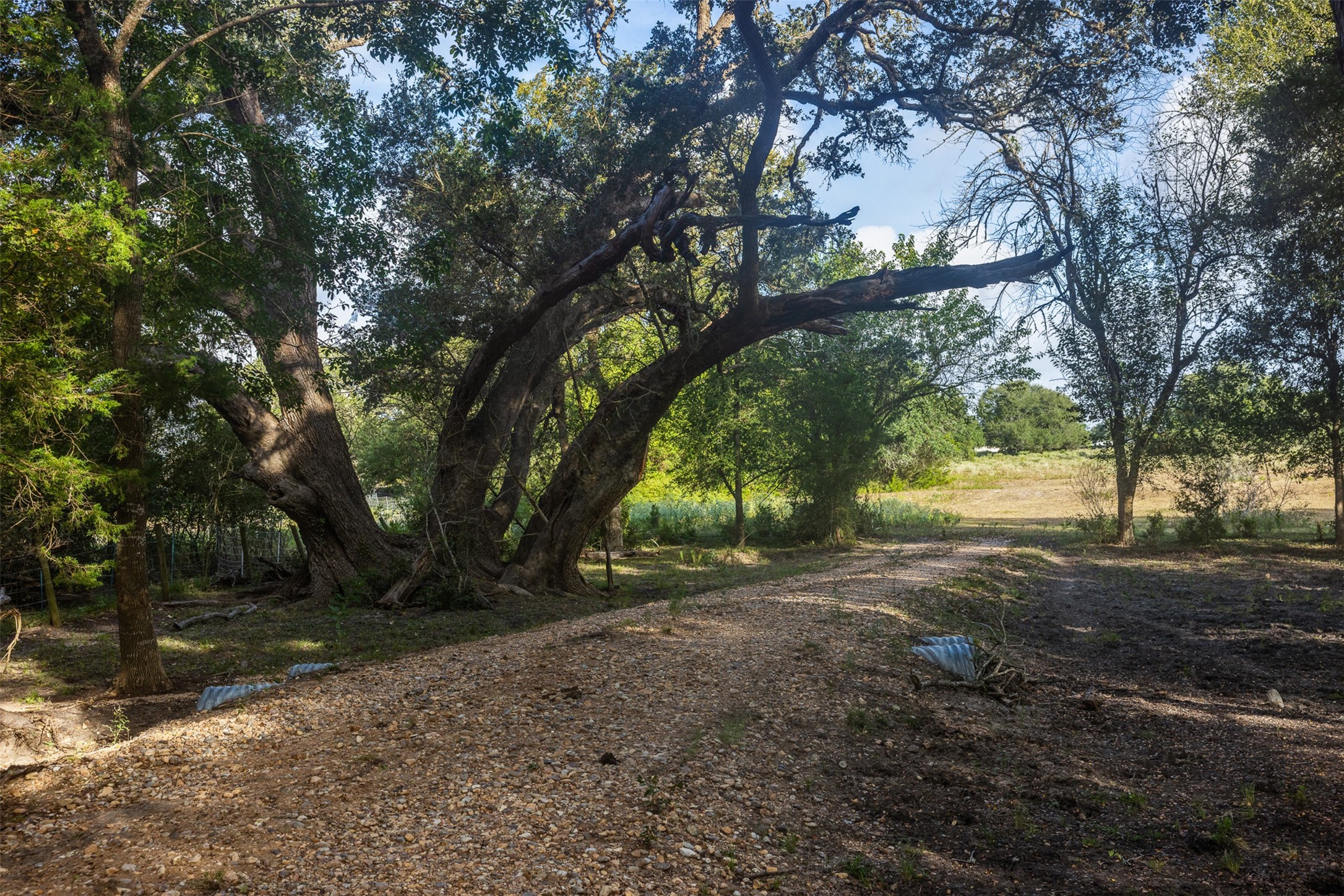444 N Nassau Road Property Photo 1