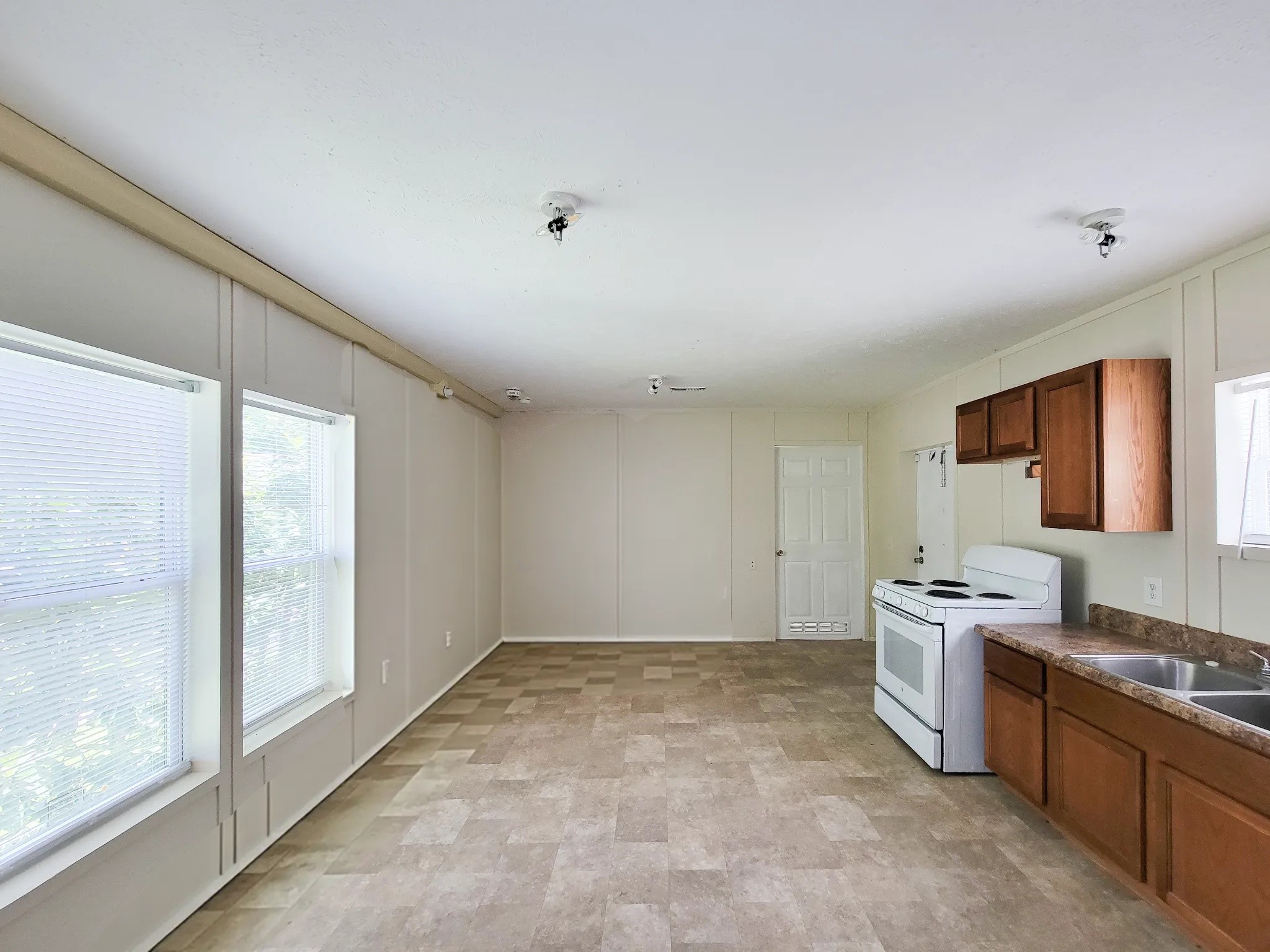 9203 Greens A Property Photo 19