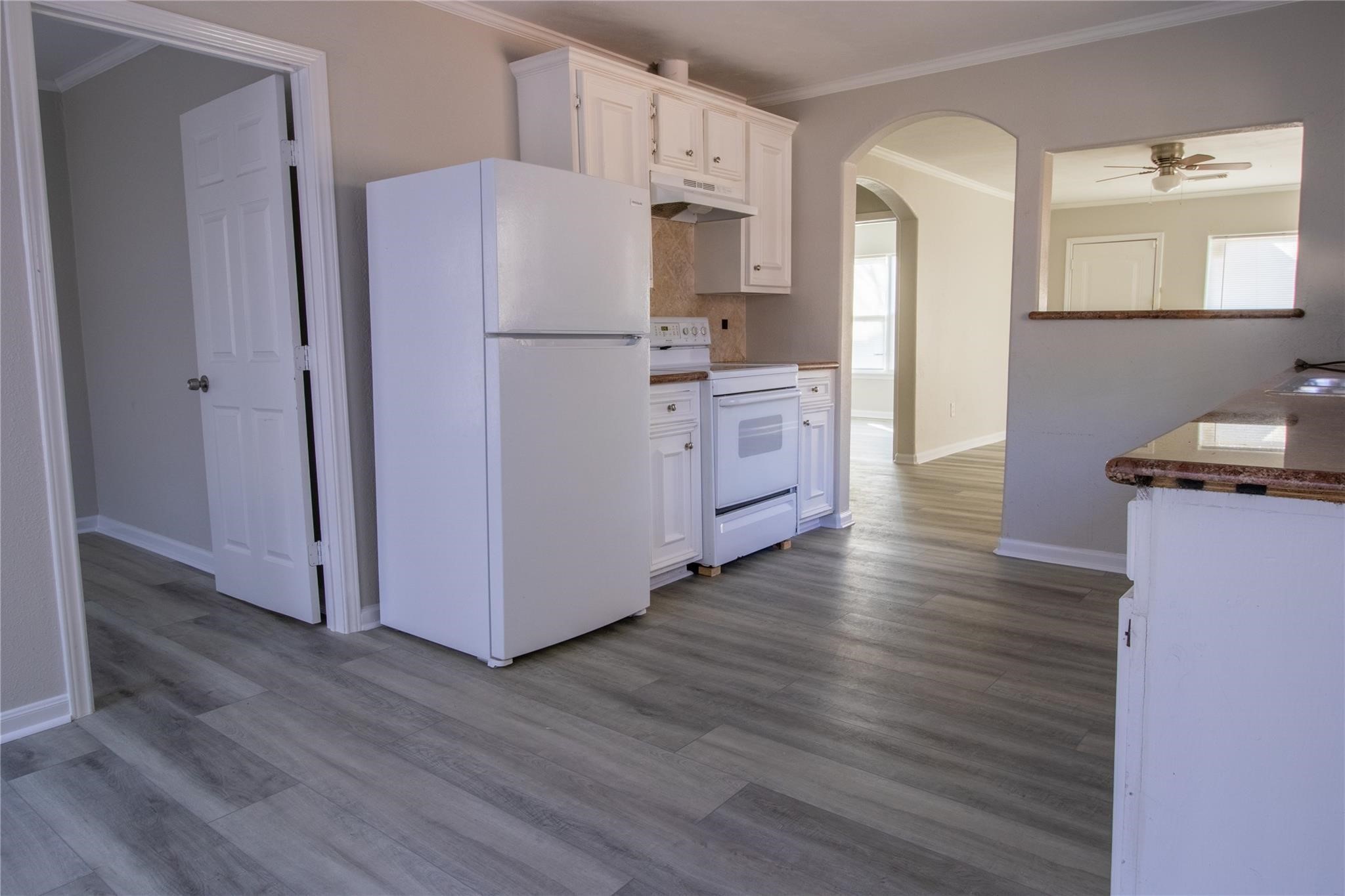 218 E Hunnicutt Street Property Photo 2