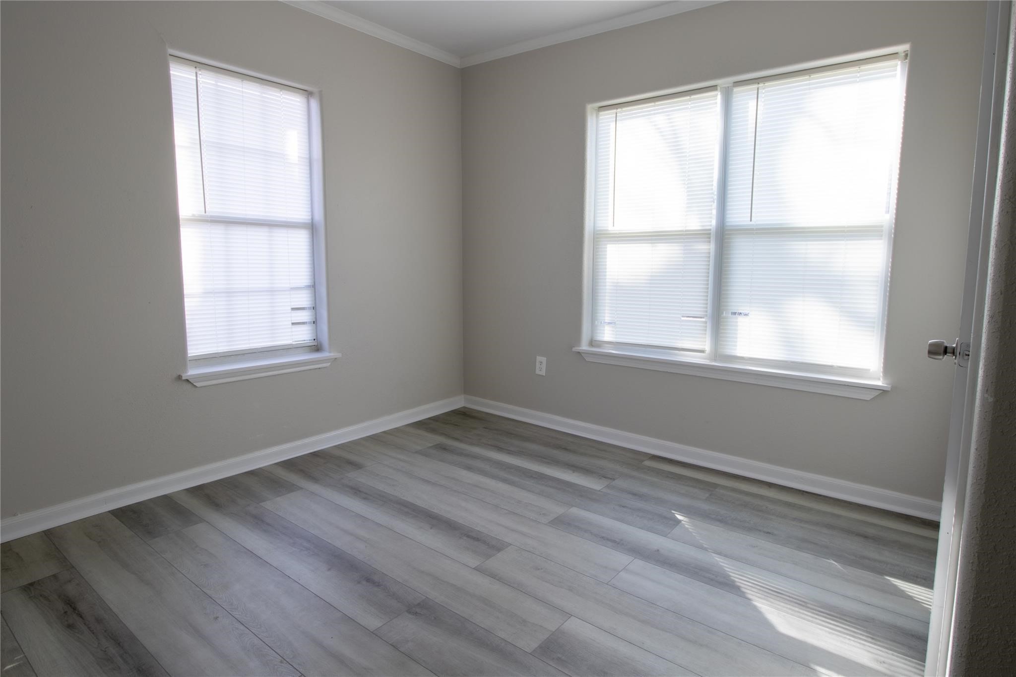 218 E Hunnicutt Street Property Photo 9