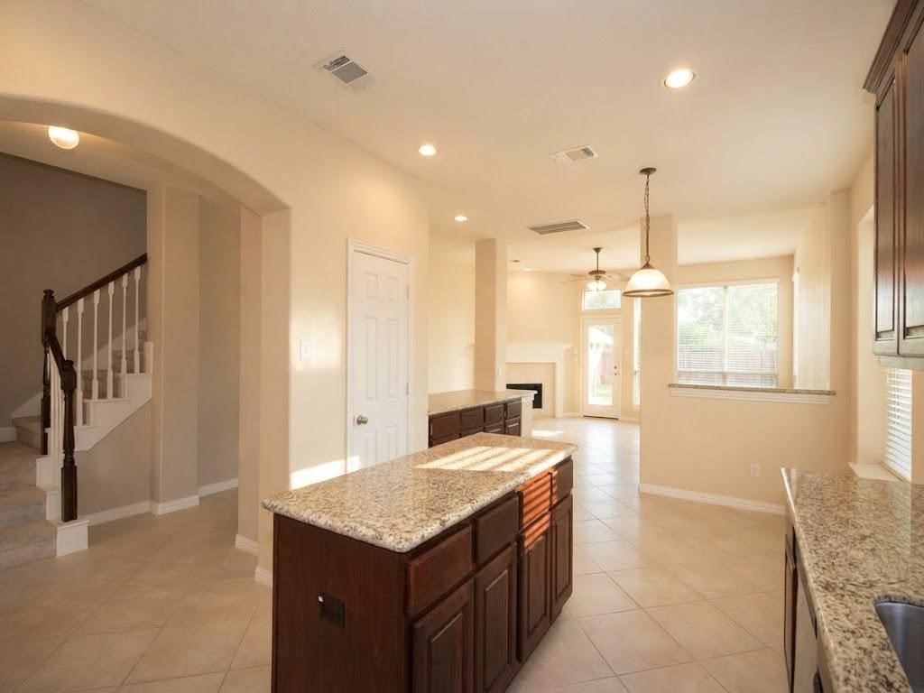 5527 Custard Apple Trail Property Photo 6