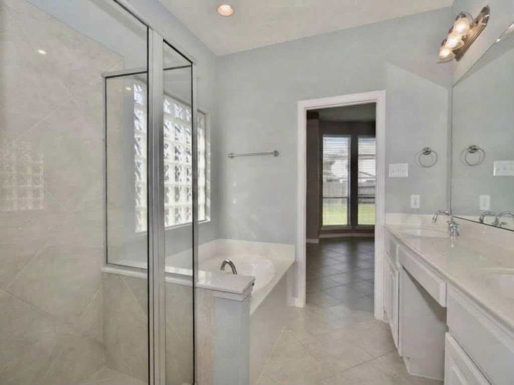 5527 Custard Apple Trail Property Photo 9