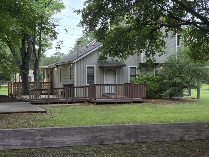 12122 Zion Road Property Photo 11