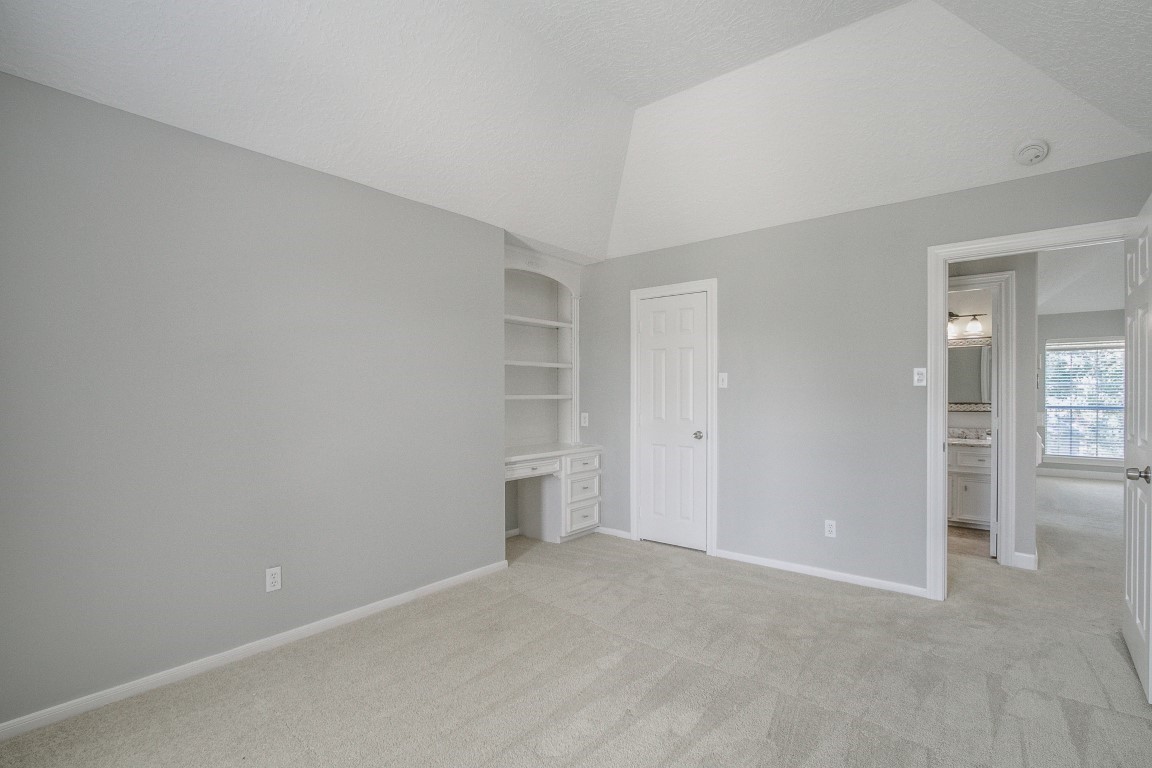 6302 Laver Love Drive Property Photo 28