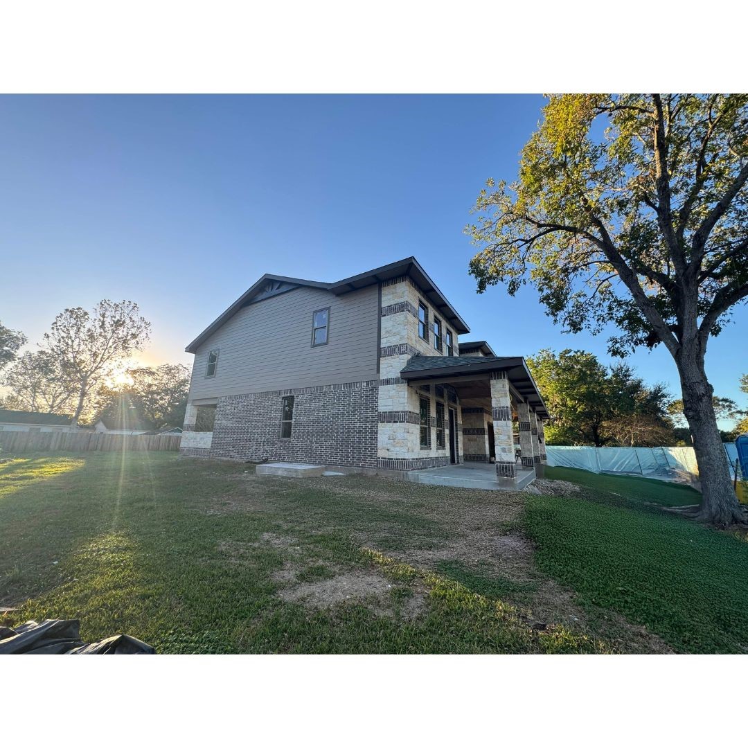 418 Center Street Property Photo 2