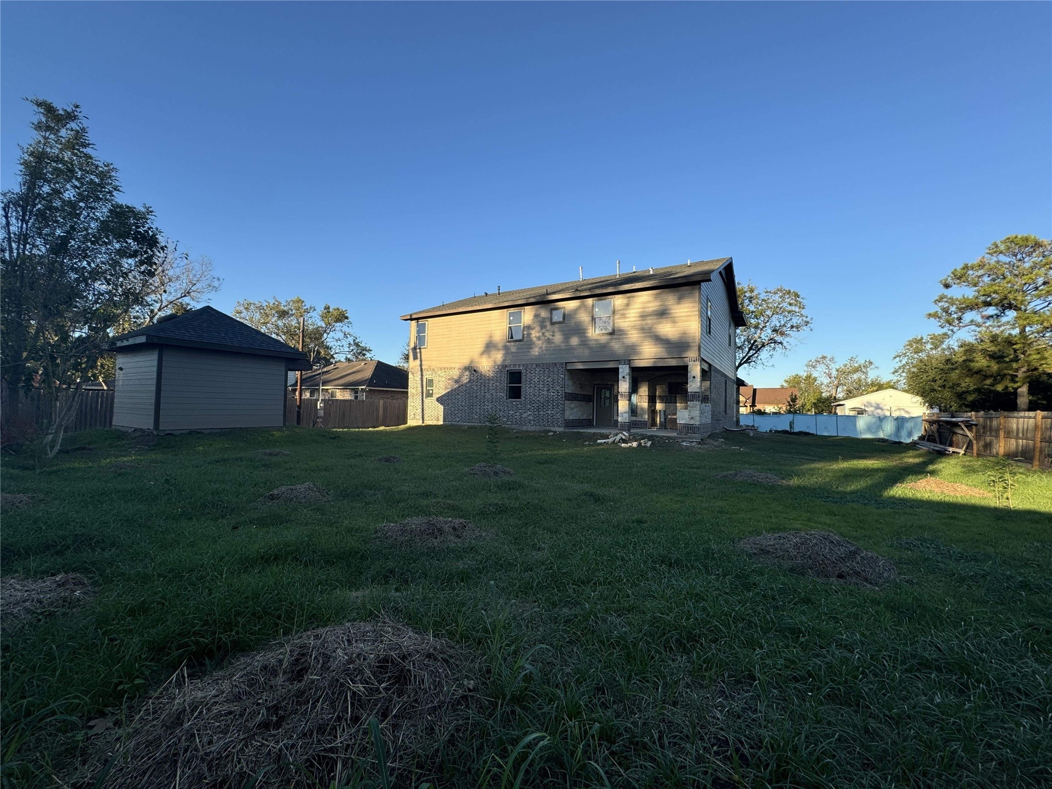 418 Center Street Property Photo 4
