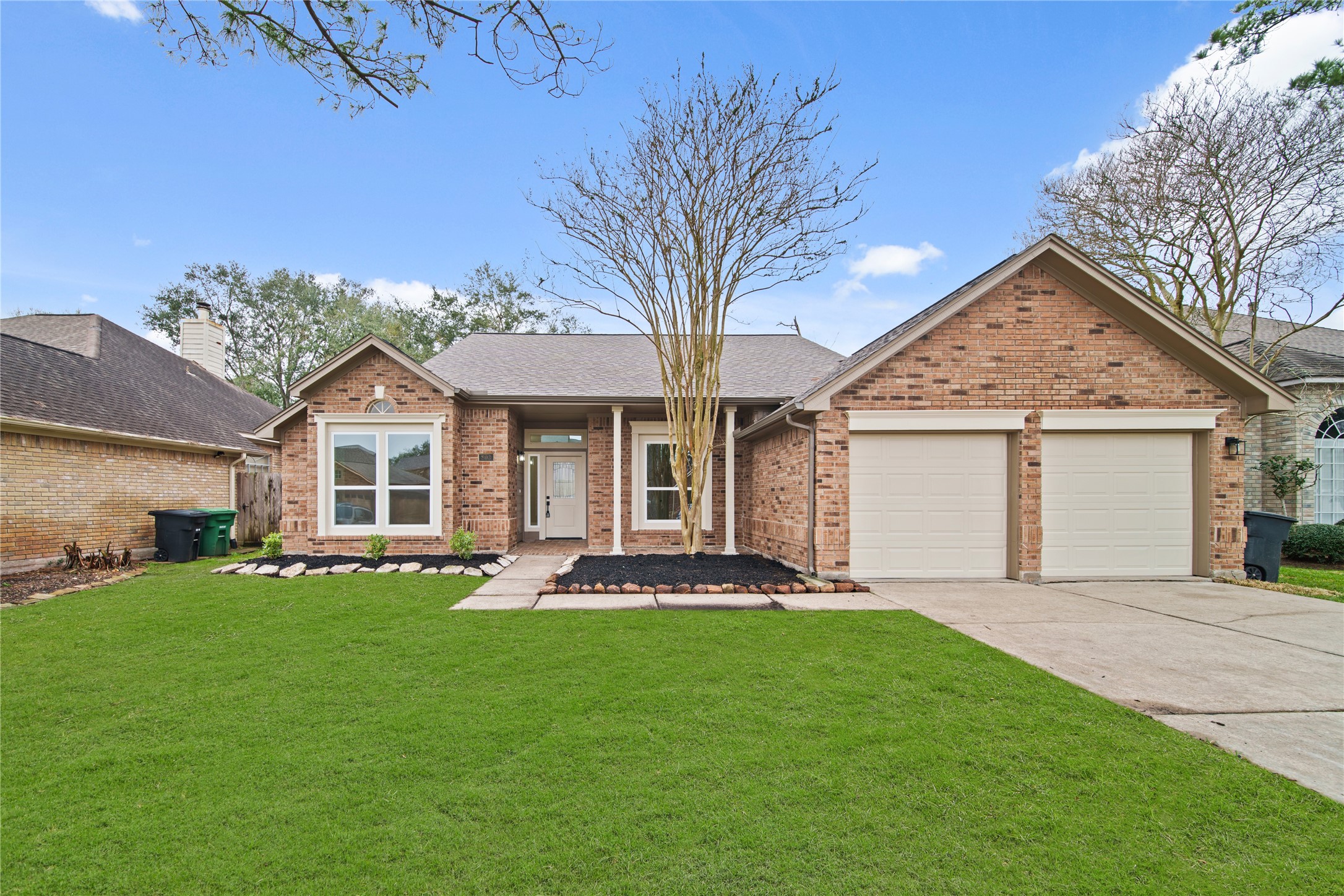 803 Lochnell Drive Property Photo