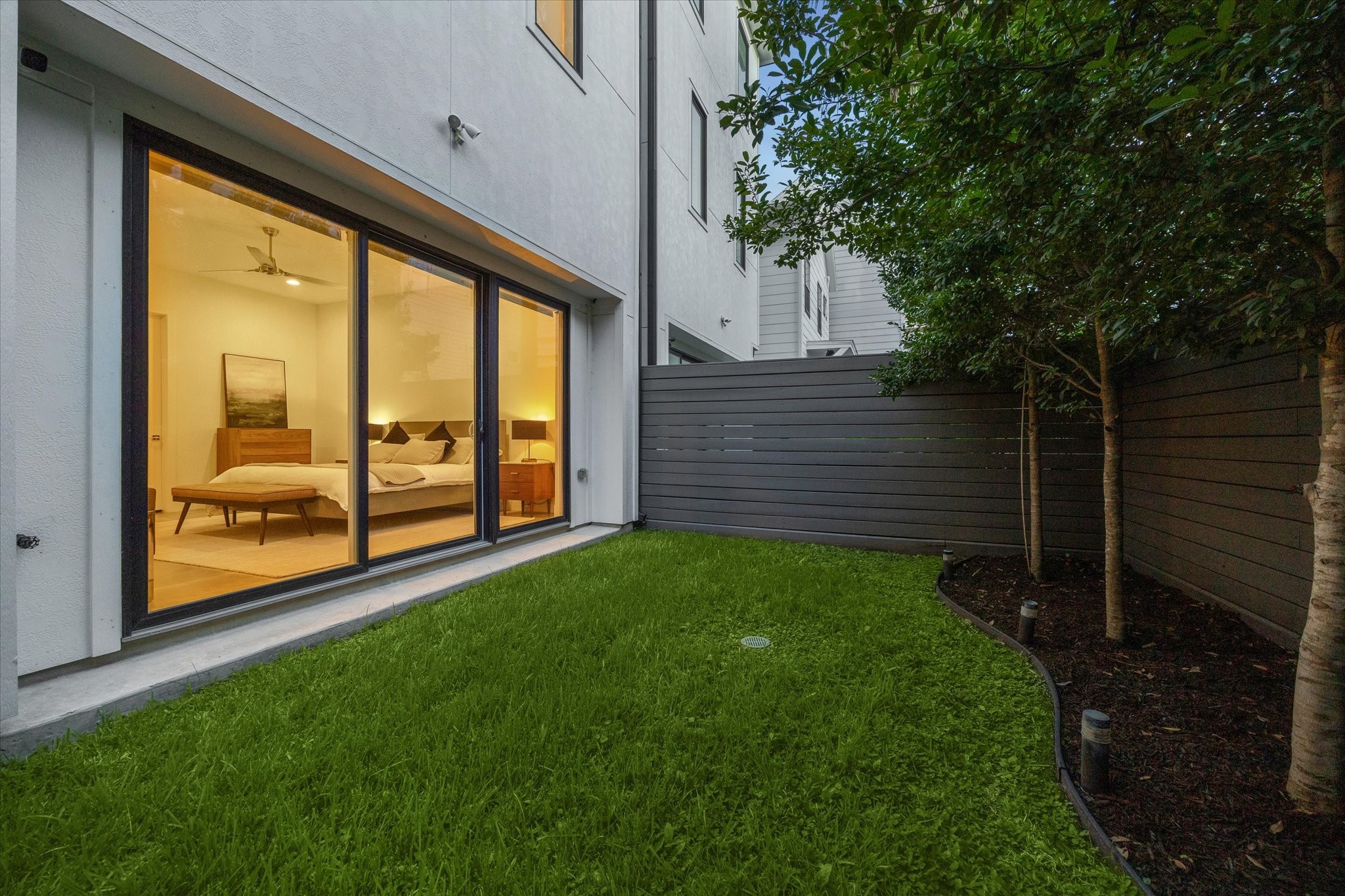 207 Birdsall Street Property Photo 5