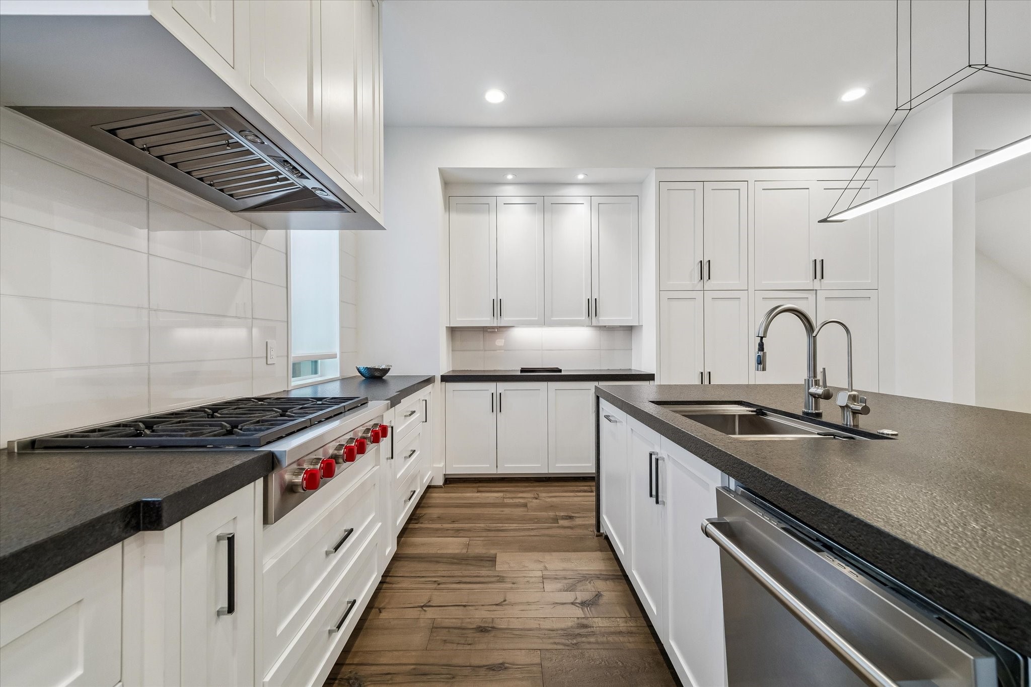 207 Birdsall Street Property Photo 16