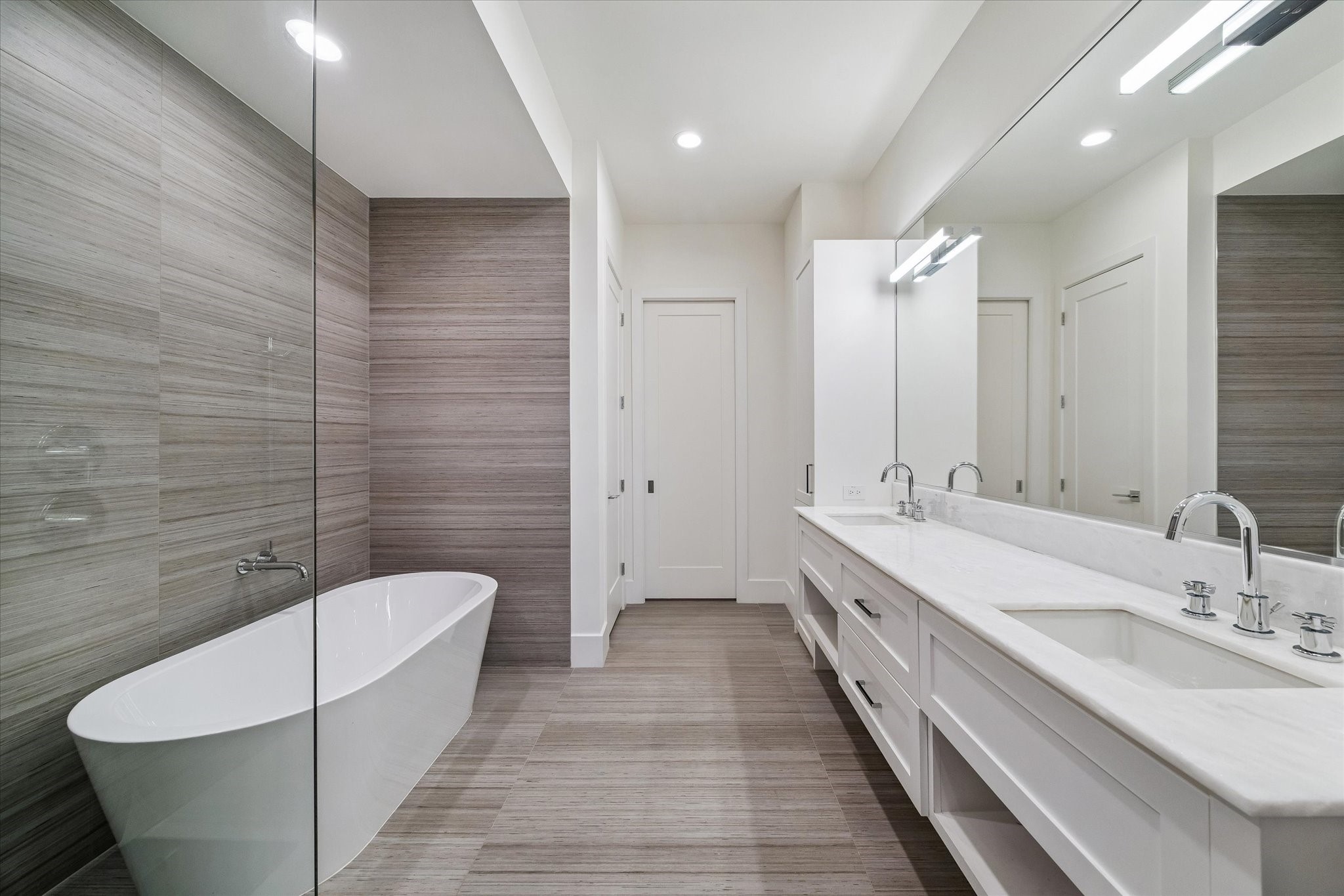 207 Birdsall Street Property Photo 21