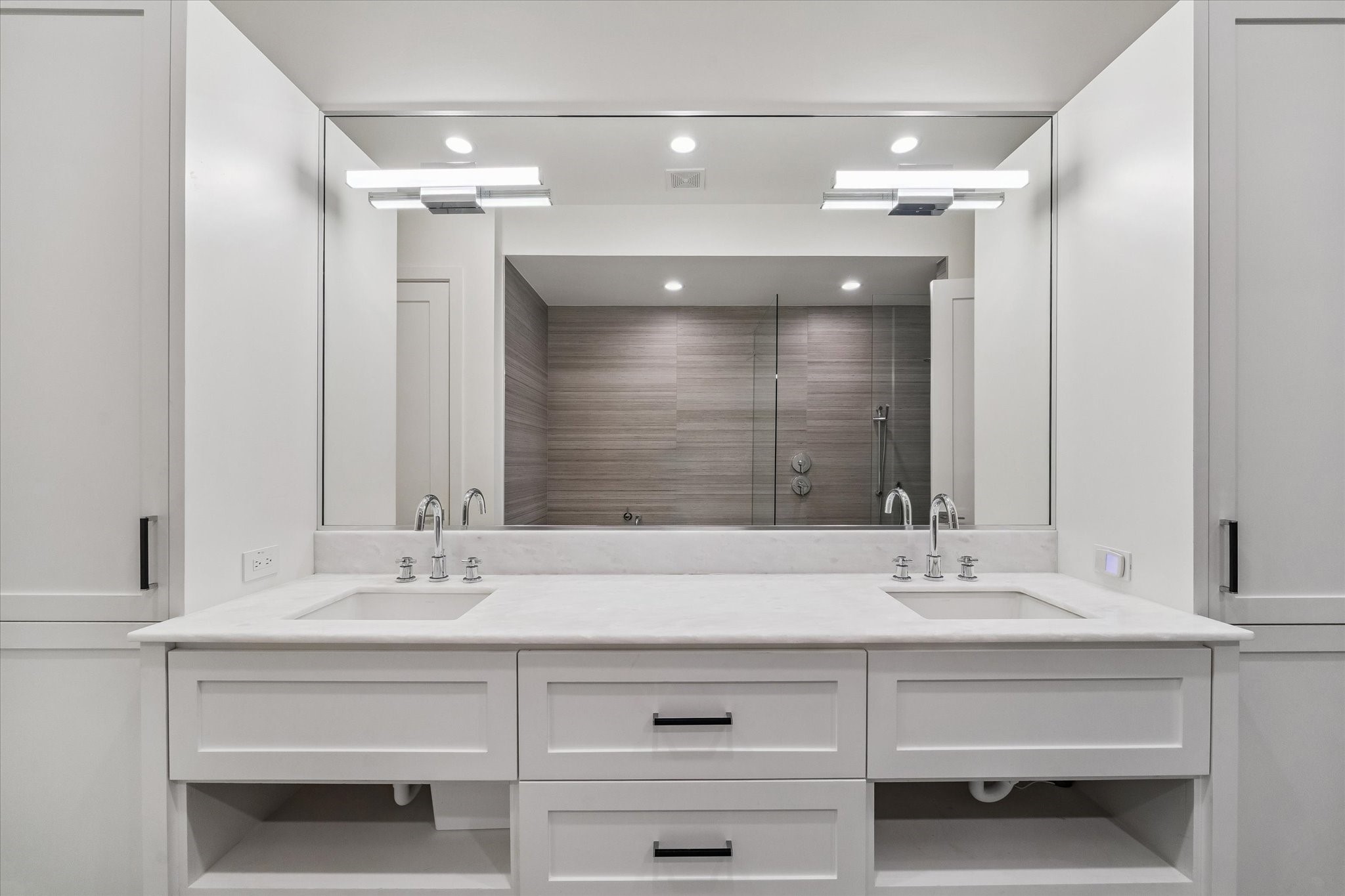 207 Birdsall Street Property Photo 22