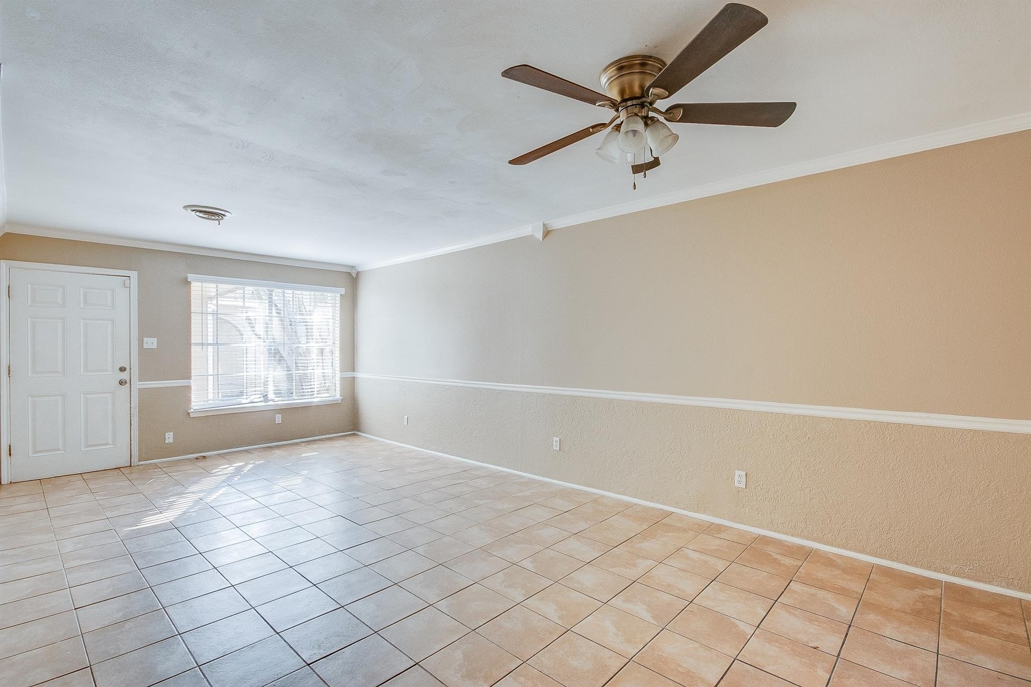 2689 Gessner Road 802 Property Photo 5