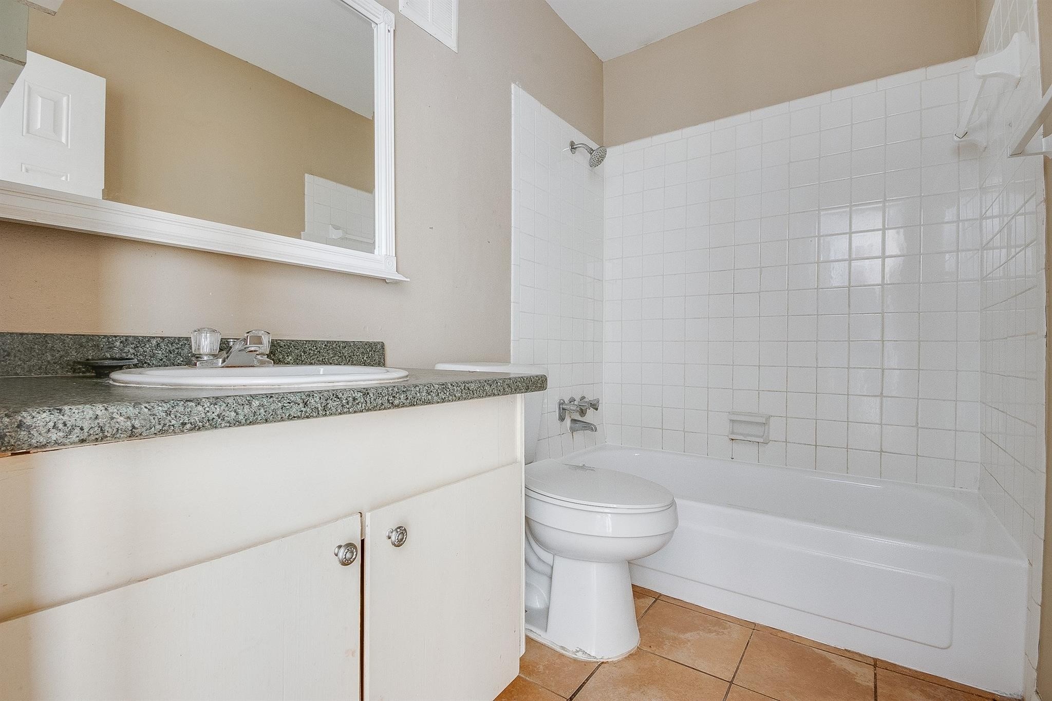 2689 Gessner Road 802 Property Photo 13