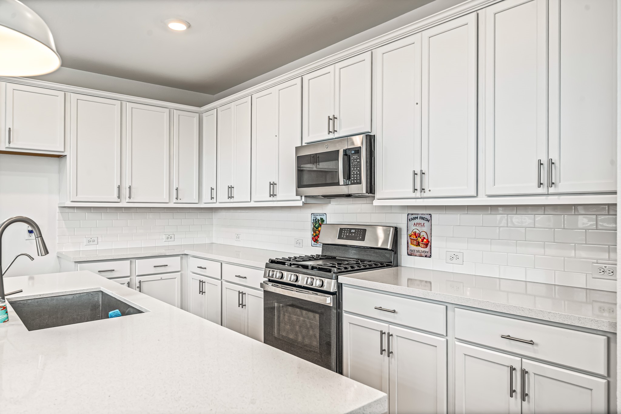 17602 Carnation Glen Drive Property Photo 16
