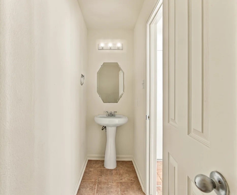4222 Wayside Stream Lane Property Photo 11