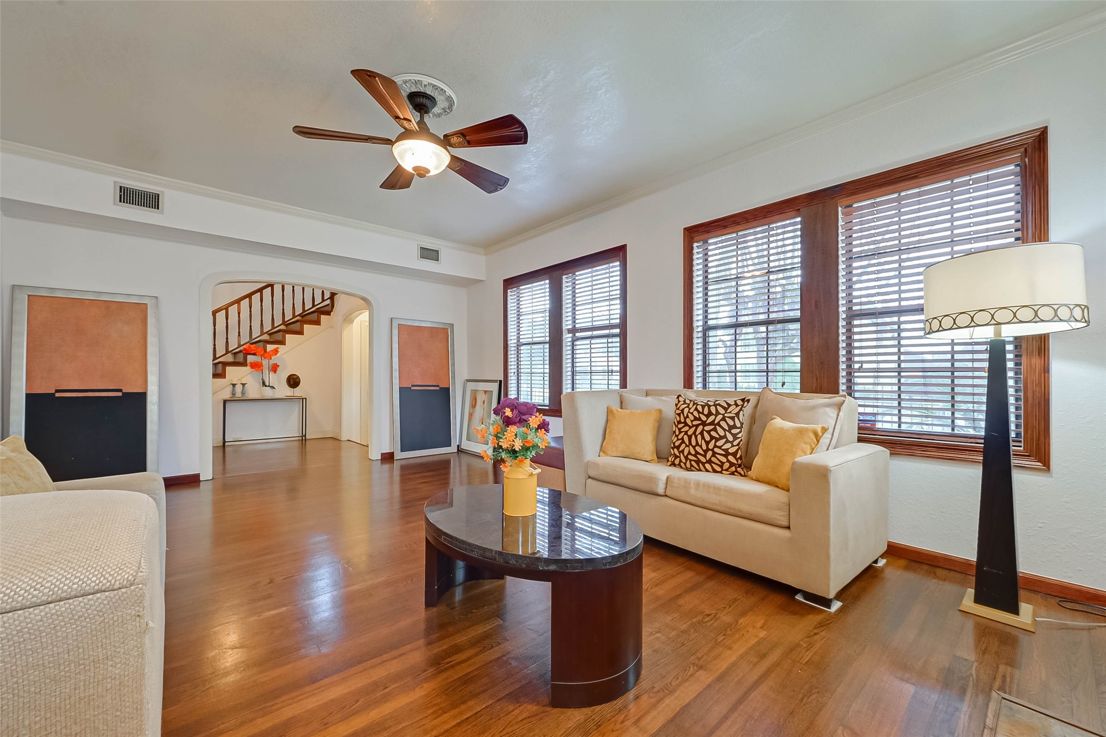 2412 Oakdale Street Property Photo 12