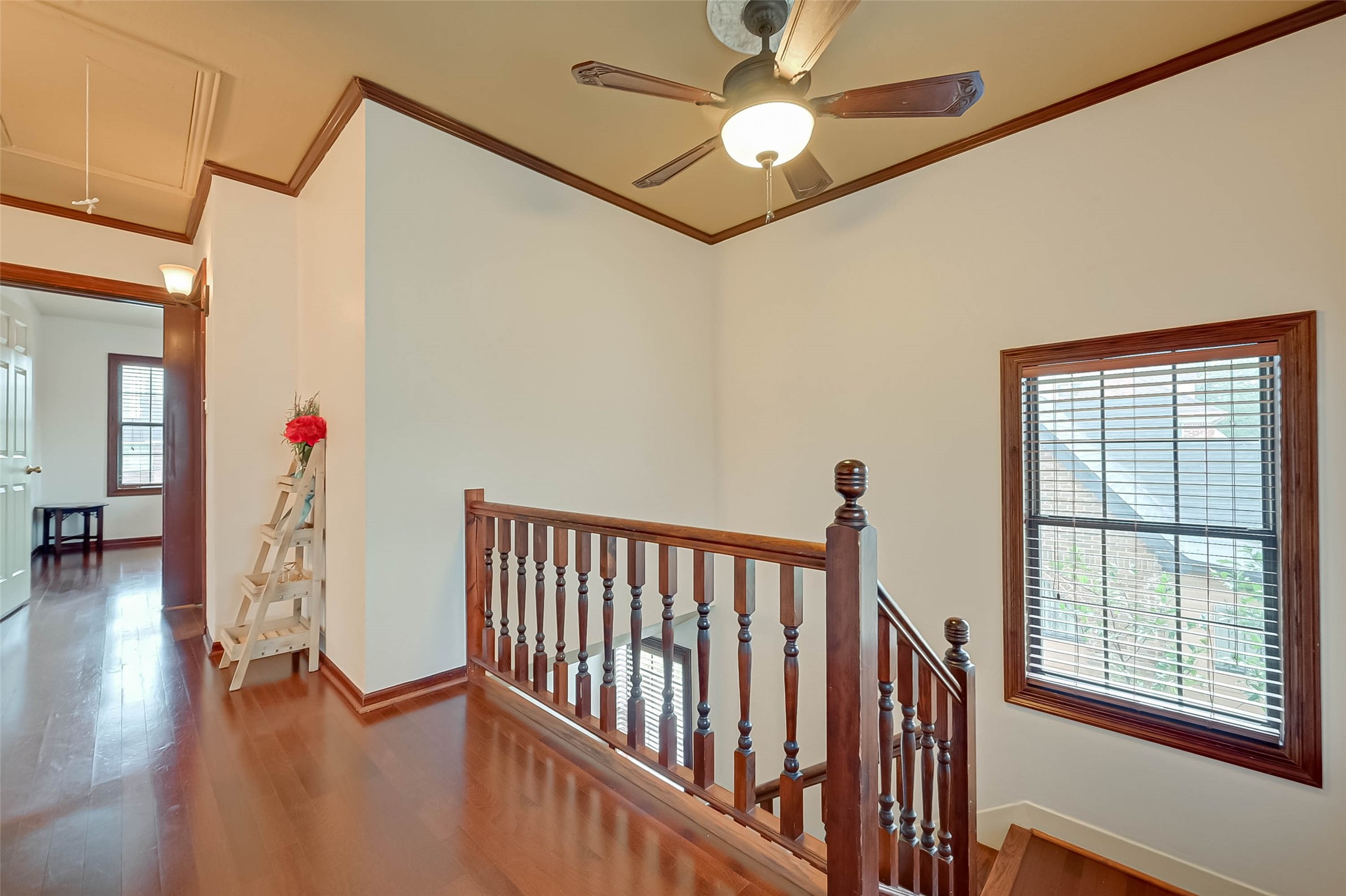 2412 Oakdale Street Property Photo 20